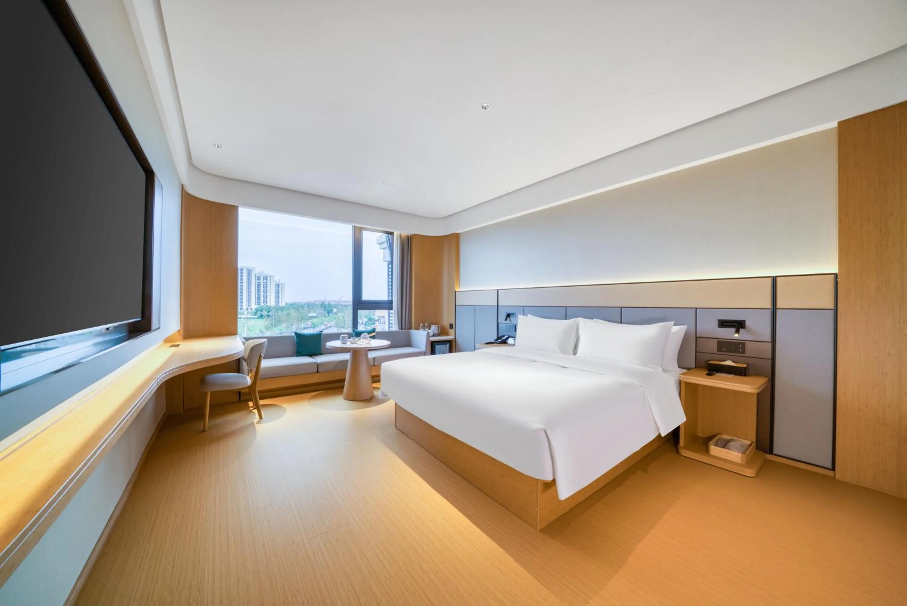 Photo of the whole room, Bed in JI Hotel Shanghai Chongming Changxing Island