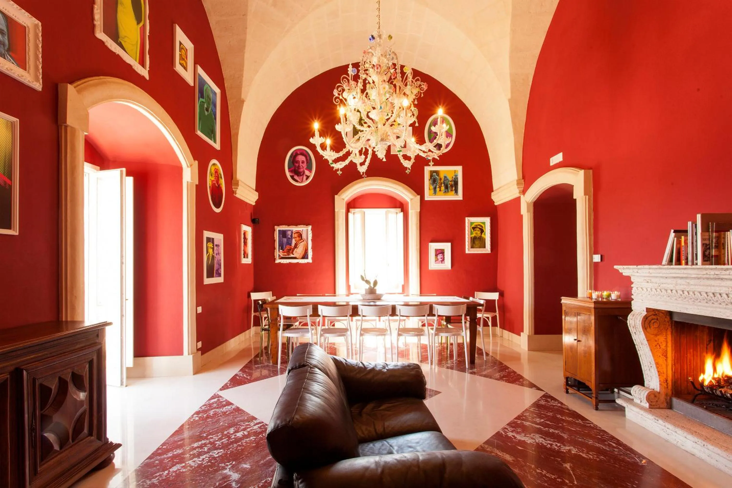 Communal lounge/ TV room in Casa Diva