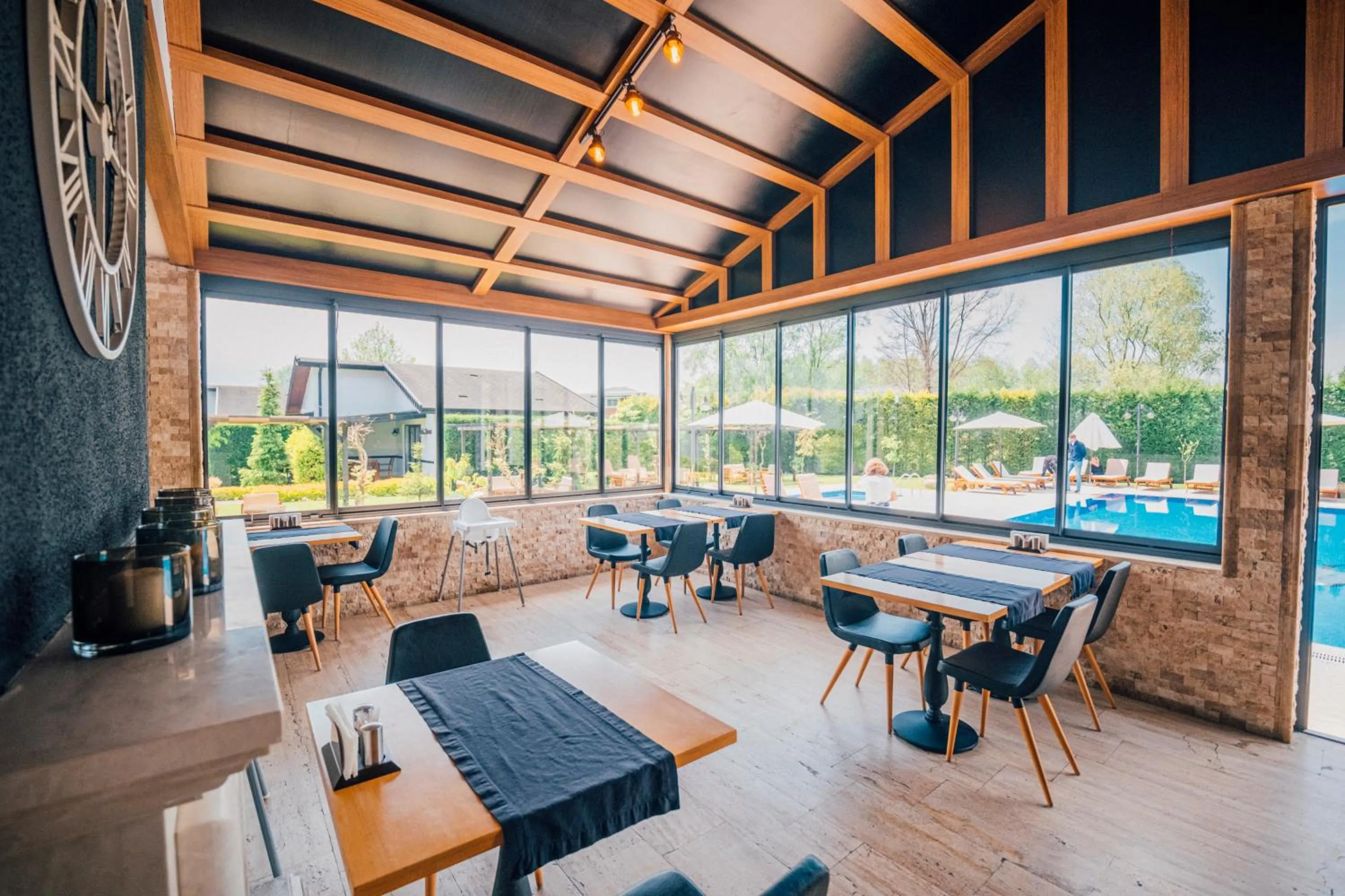 Restaurant/places to eat in Sapanca Cayir Cimen Otel