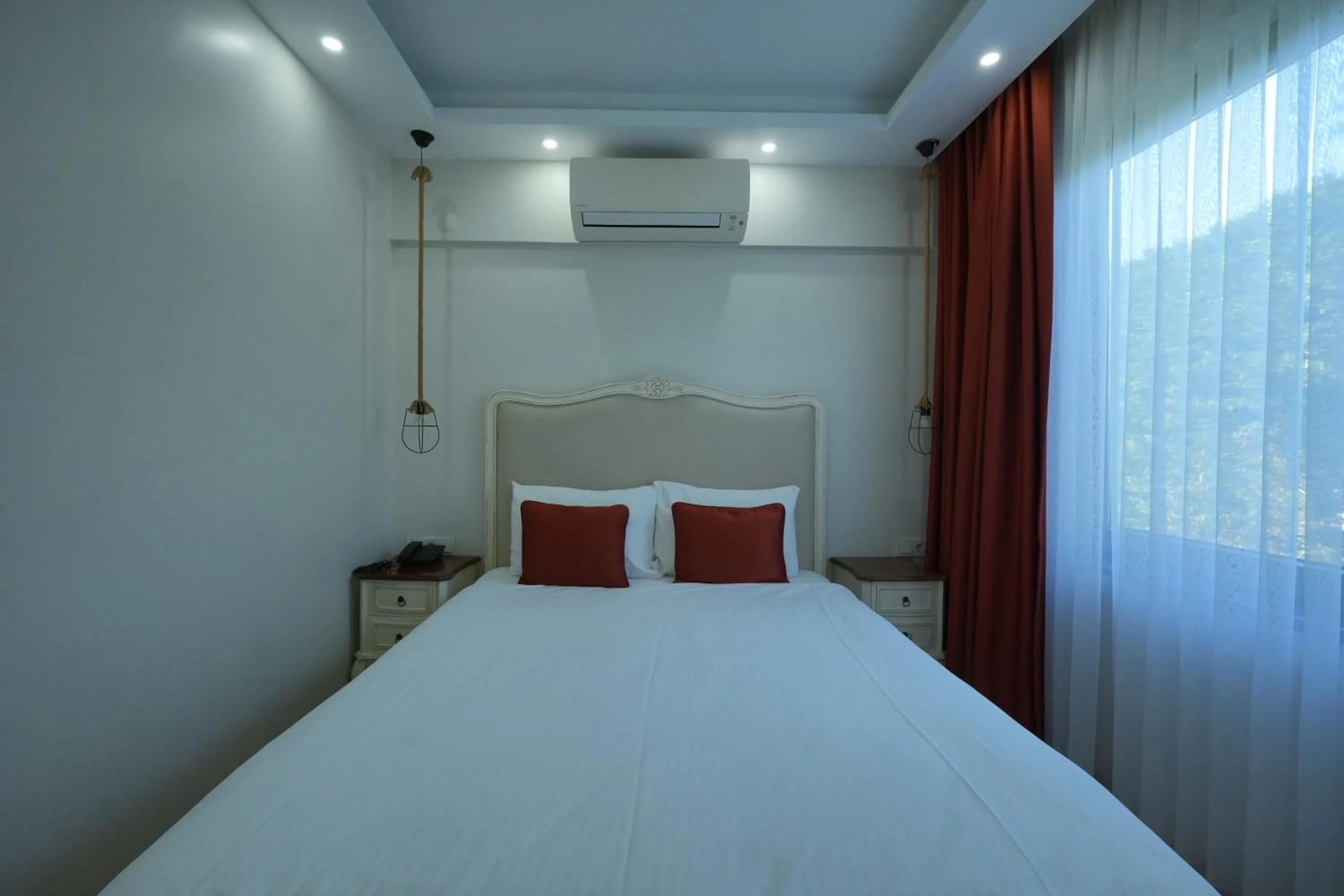 Bed in Sapanca Cayir Cimen Otel