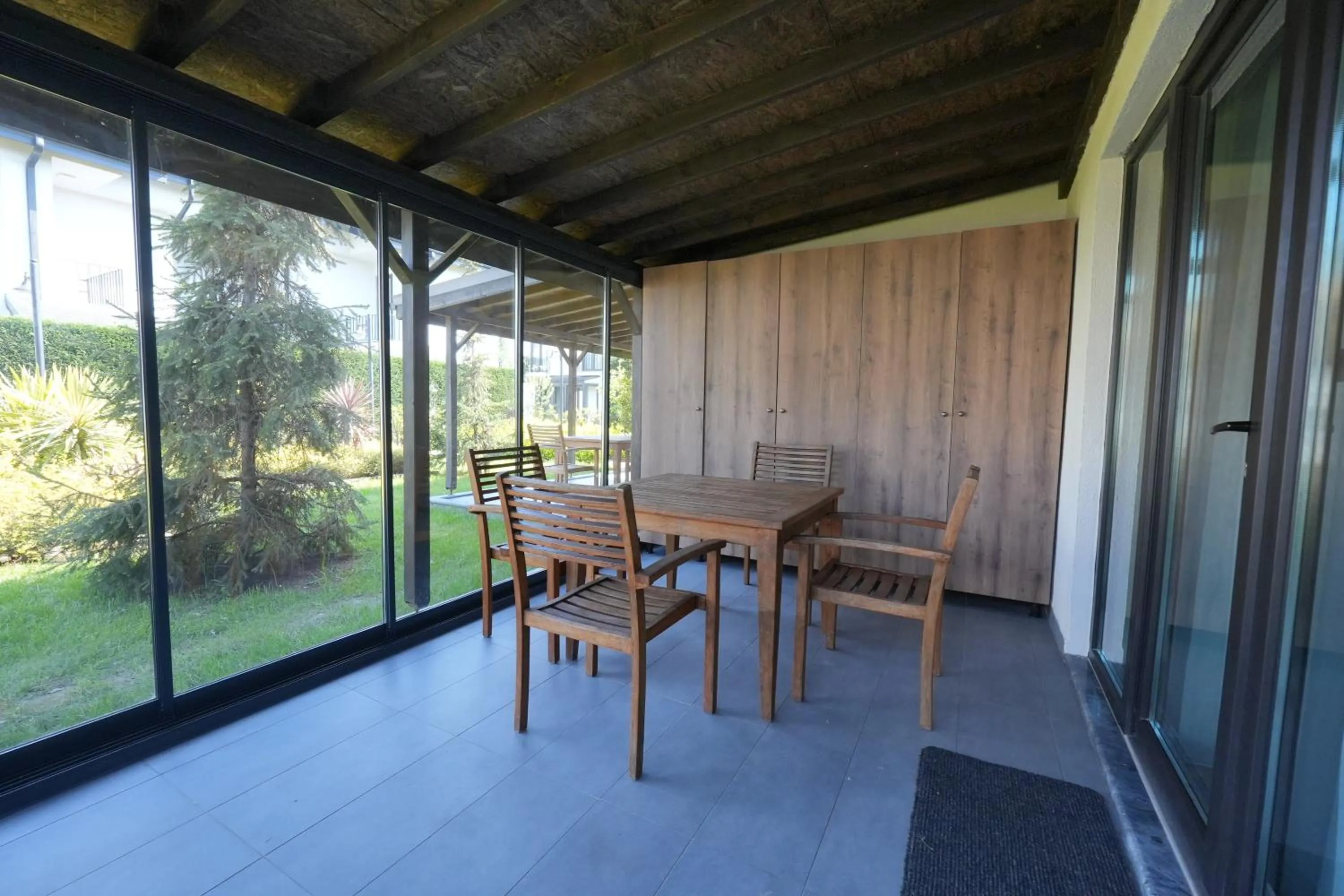 Patio in Sapanca Cayir Cimen Otel