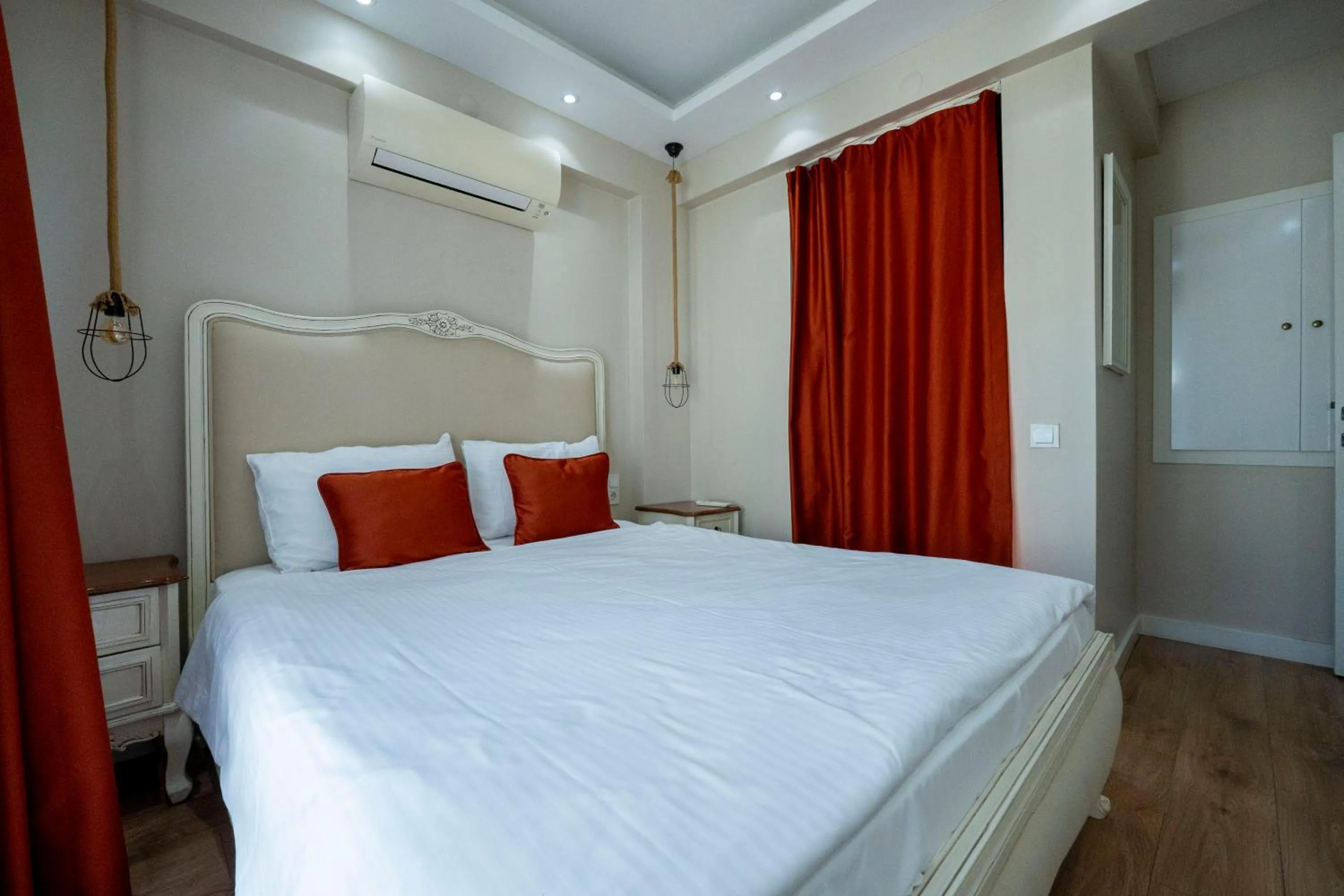 Bed in Sapanca Cayir Cimen Otel