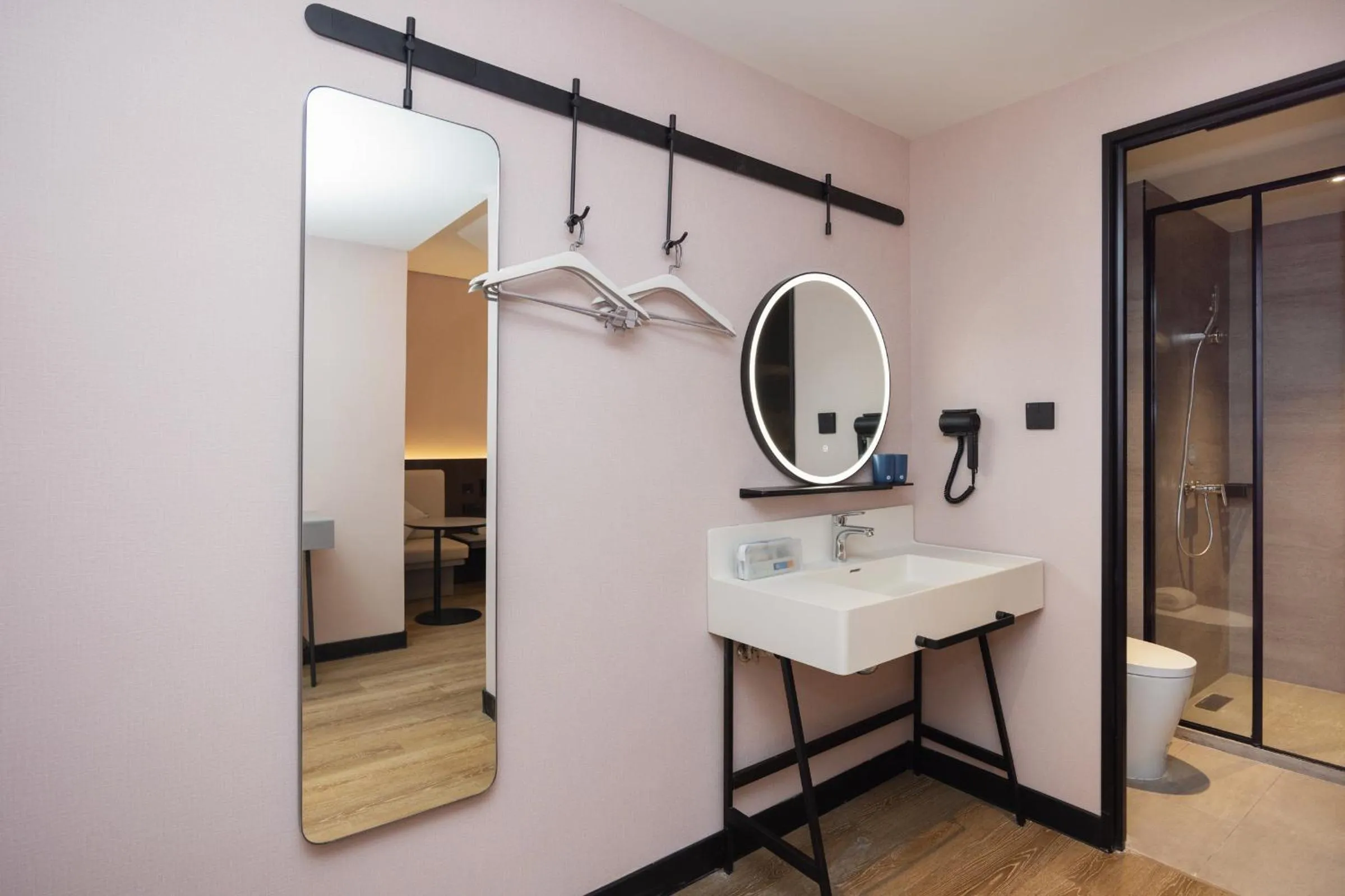 Hanting Hotel Shanghai Yishan Road Center