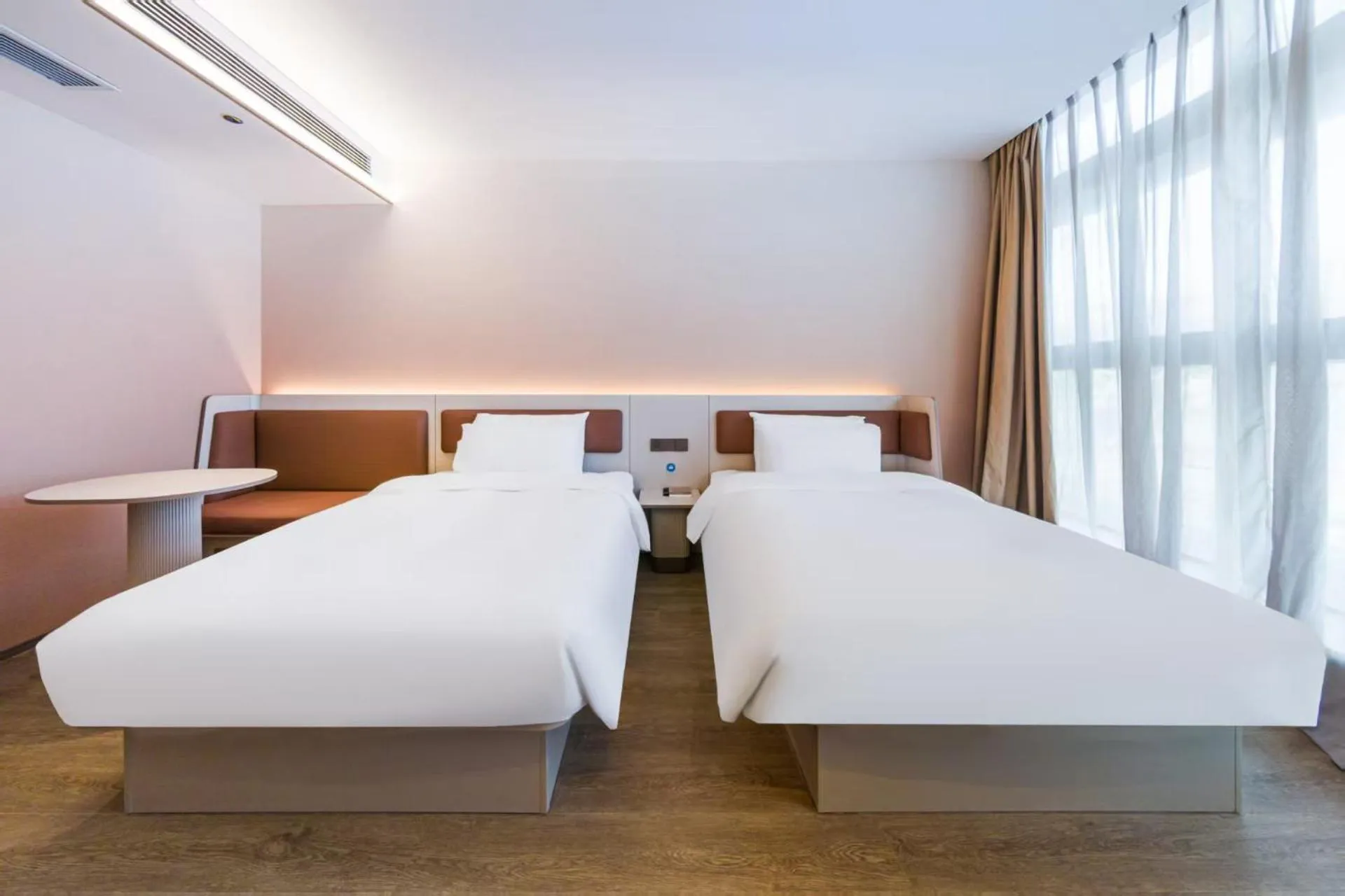 Bed in Hanting Hotel Shanghai Pudong Airport Shixin Road
