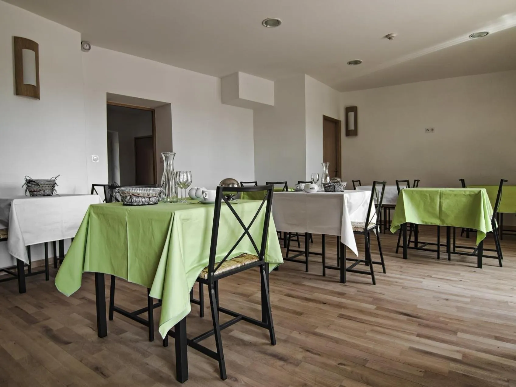 Dining area in Hotel Galilee