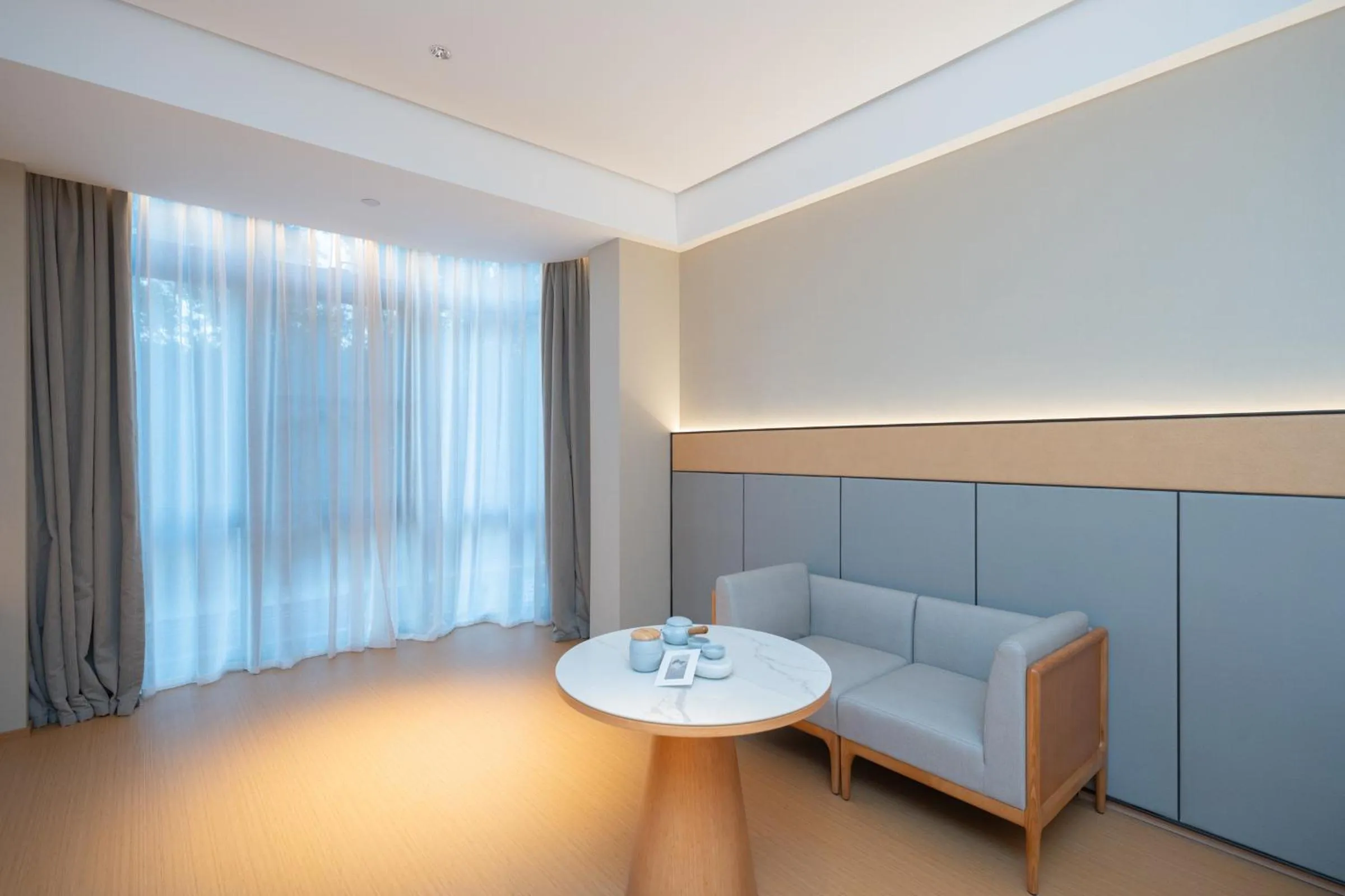 Living room in JI Hotel Guangzhou Panyu Chimelong Wanbo Center