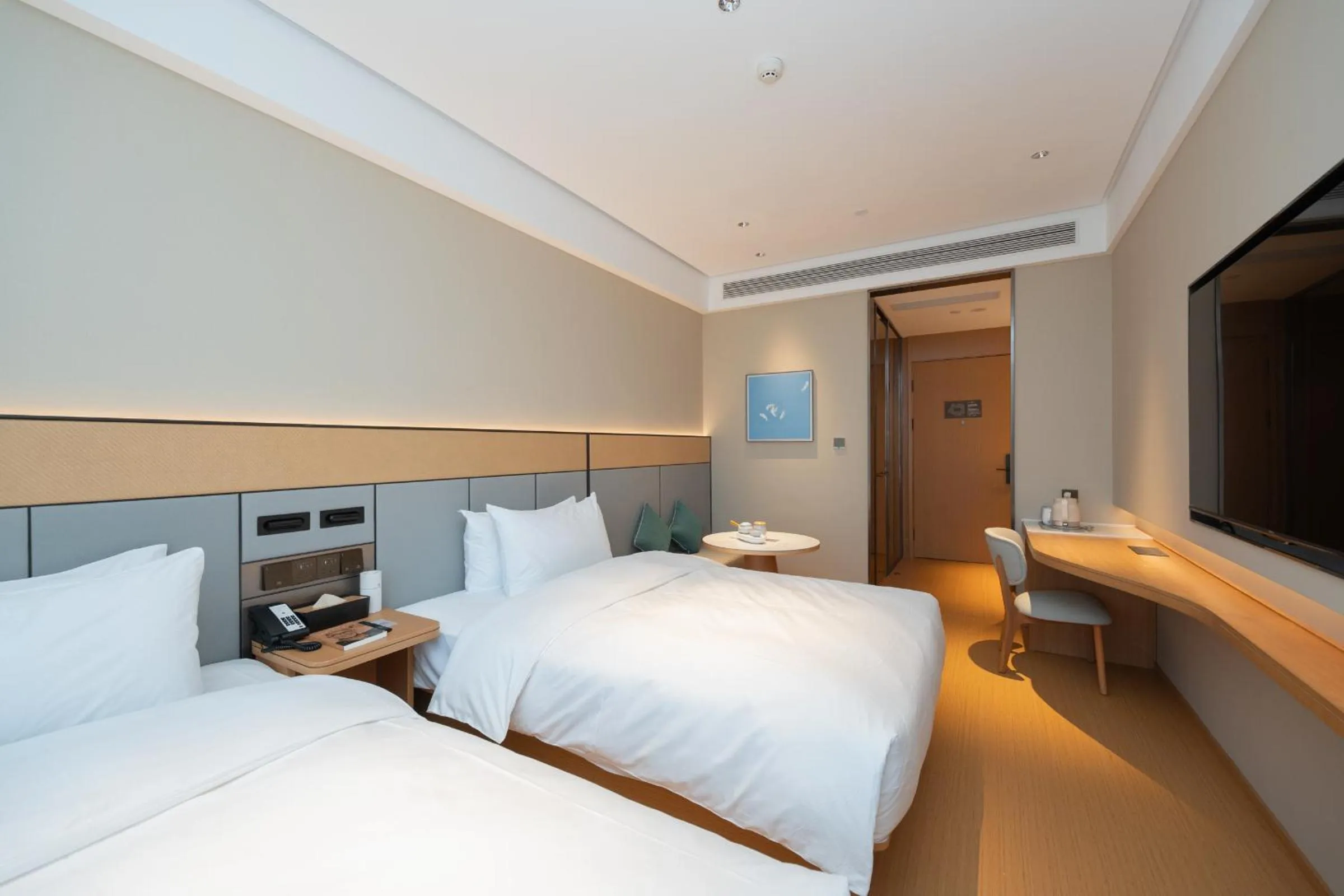 Bed in JI Hotel Guangzhou Panyu Chimelong Wanbo Center