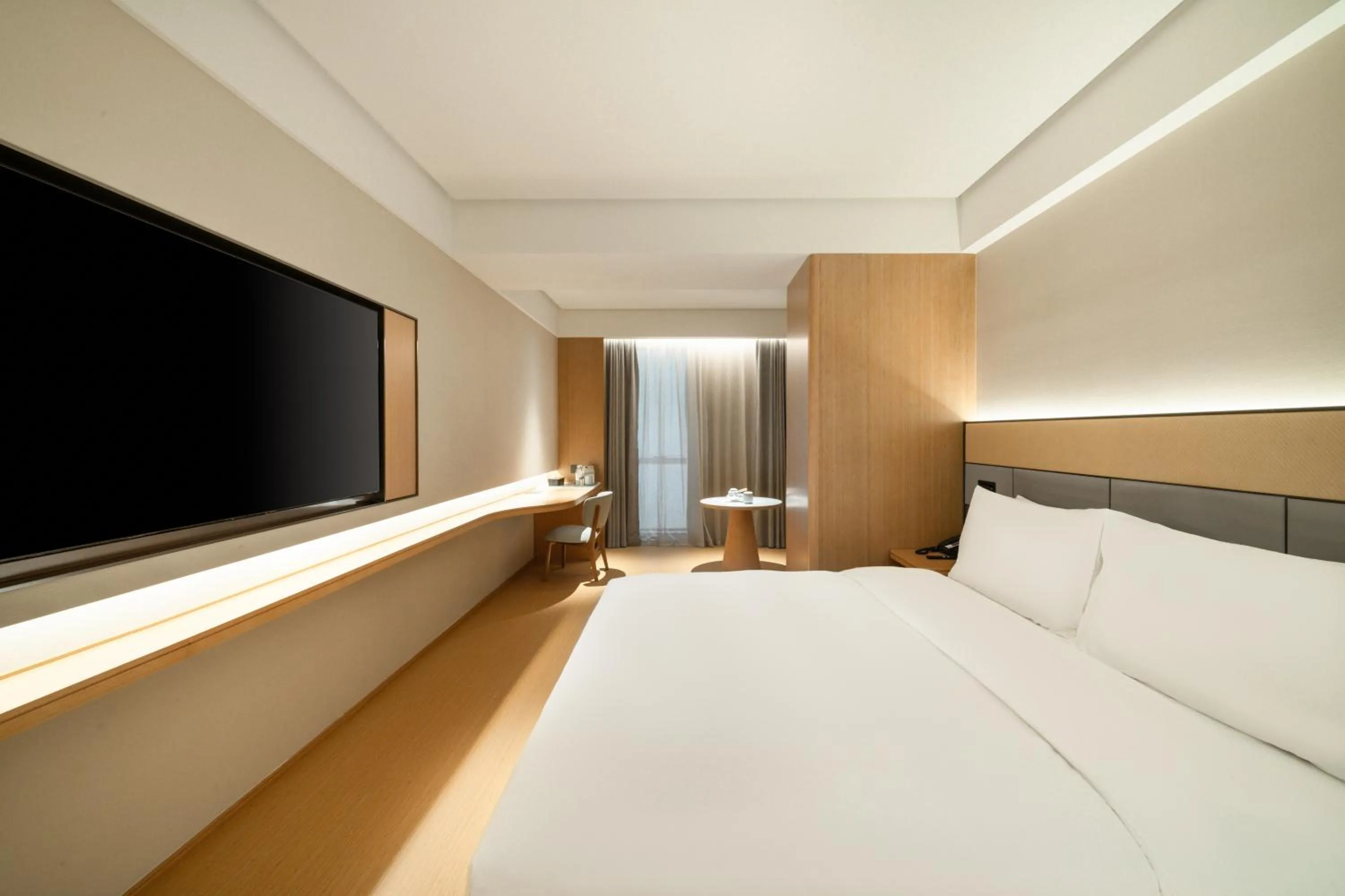 Property logo or sign, Bed in JI Hotel Guangzhou Liwan TCL Yunfeng Technology Park