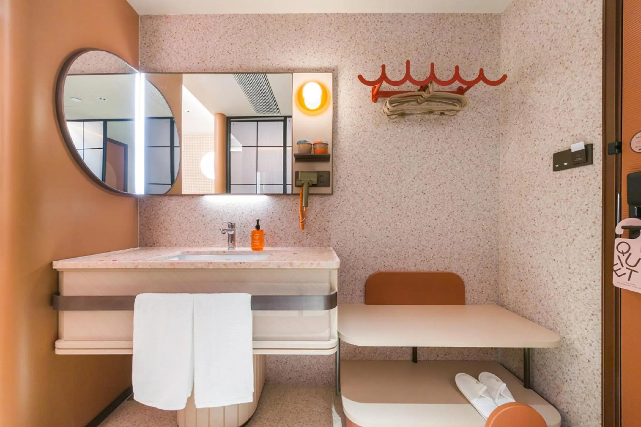 Property building in Orange Hotel Shanghai International Tourism Resort Chongxi Road