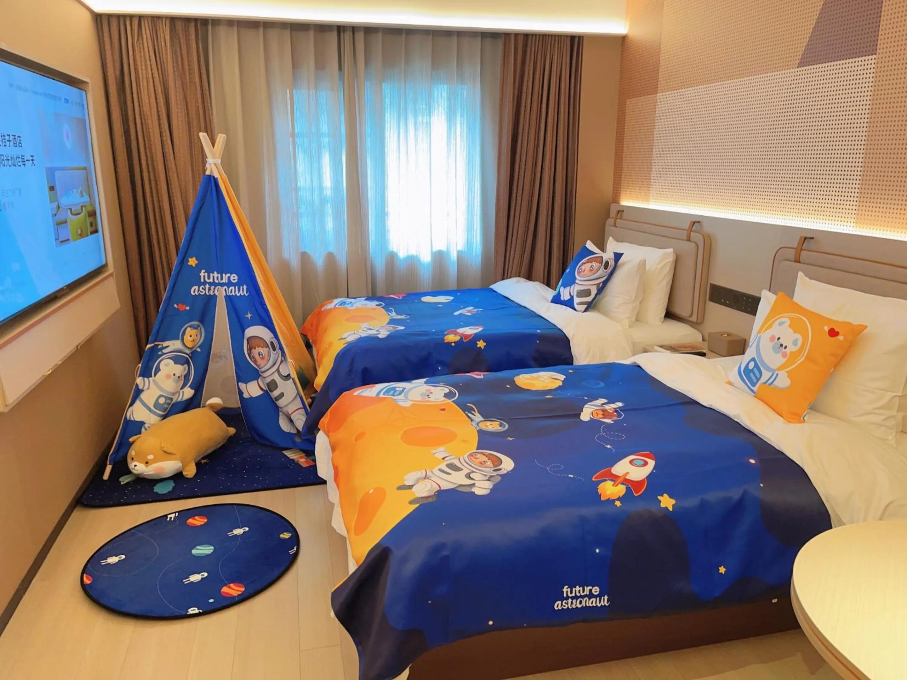 Bed in Orange Hotel Shanghai International Tourism Resort Chongxi Road