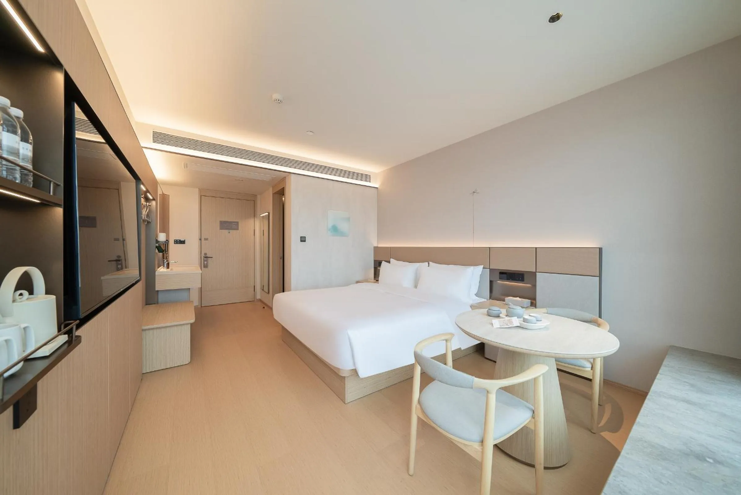 Bed in JI Hotel Guangzhou Huangpu Dasha East Subway Station