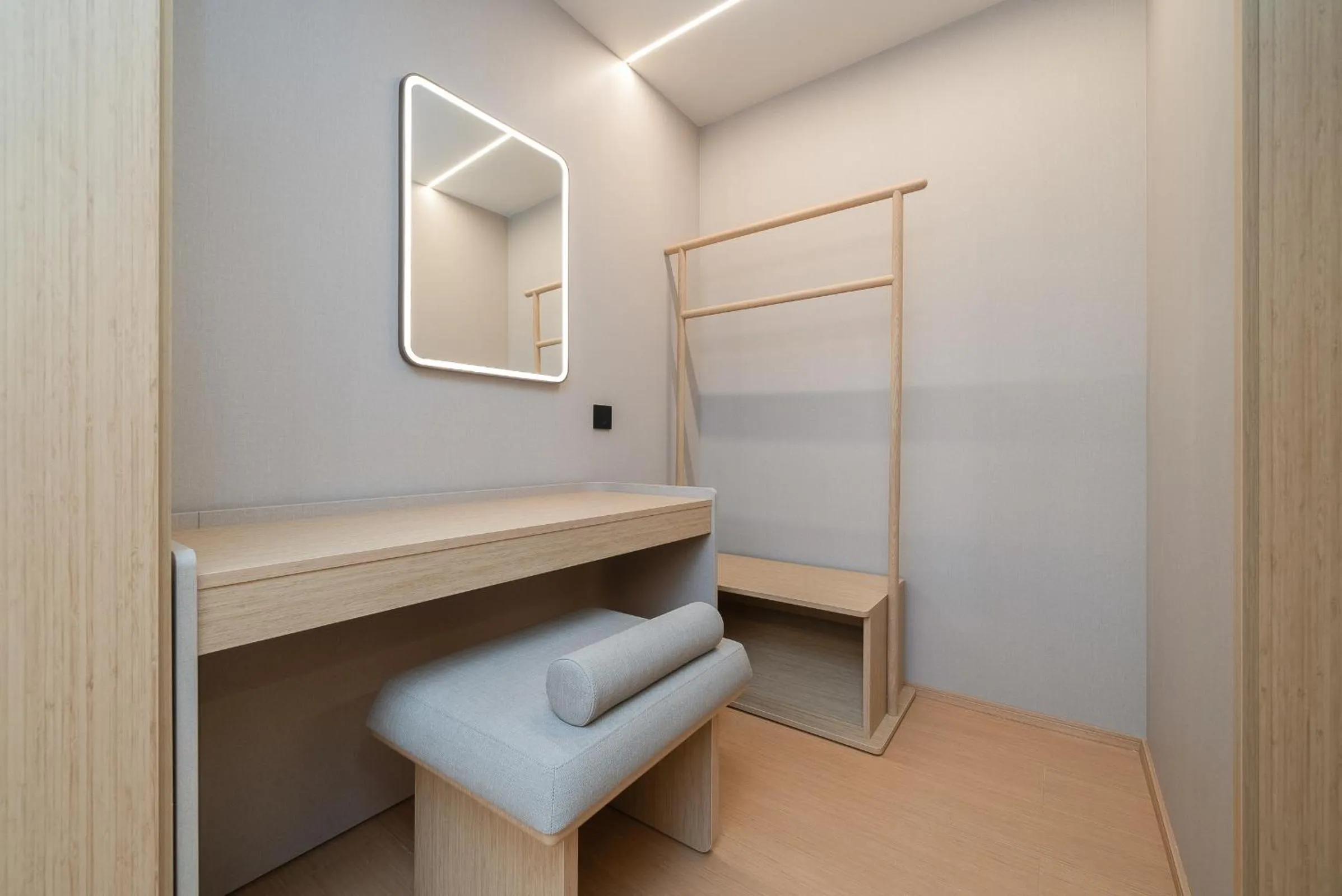 Photo of the whole room in JI Hotel Guangzhou Huangpu Dasha East Subway Station