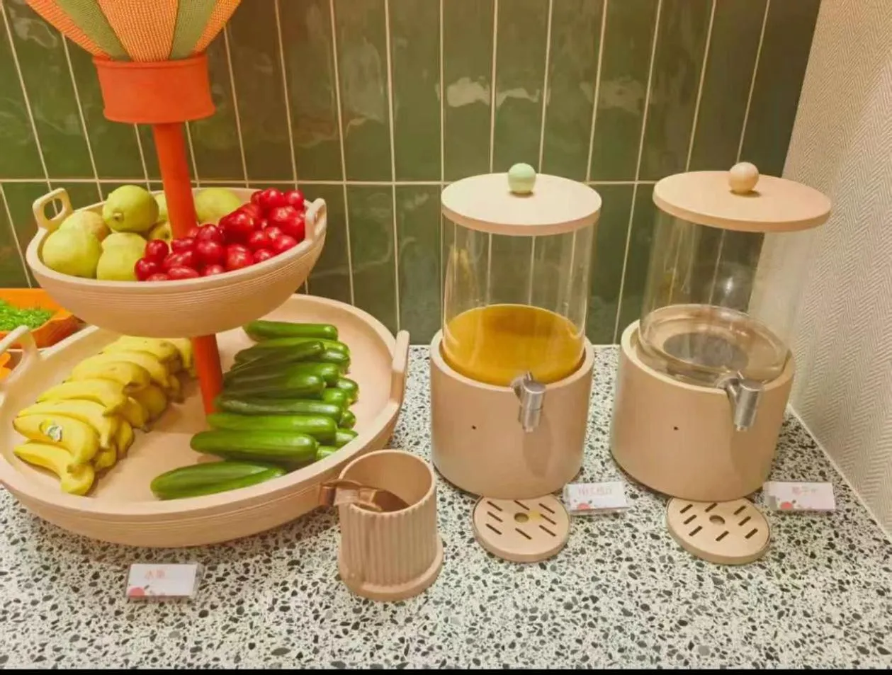 Food and drinks in Orange Hotel Shanghai Xujiahui Damuqiao Road