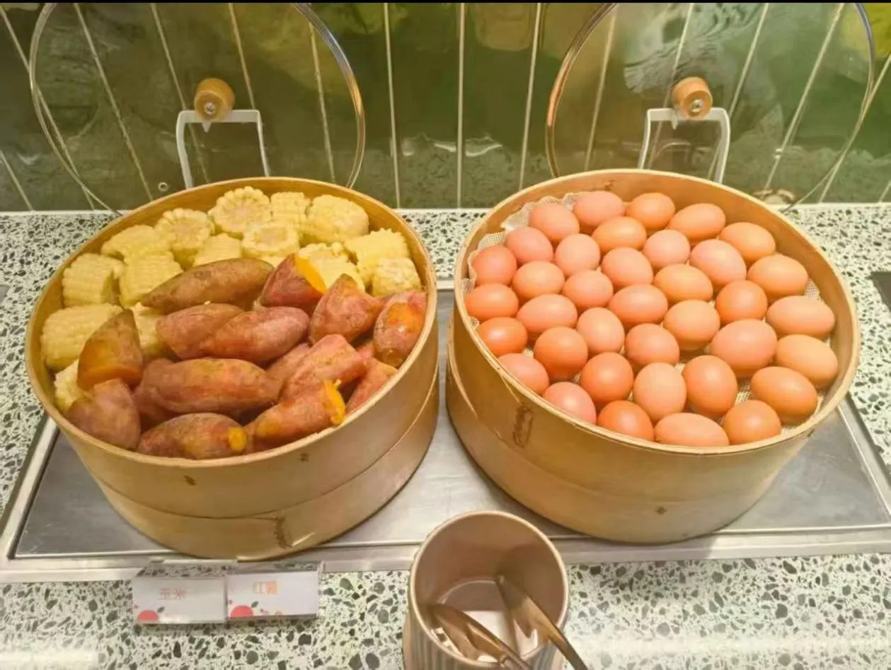 Food and drinks in Orange Hotel Shanghai Xujiahui Damuqiao Road
