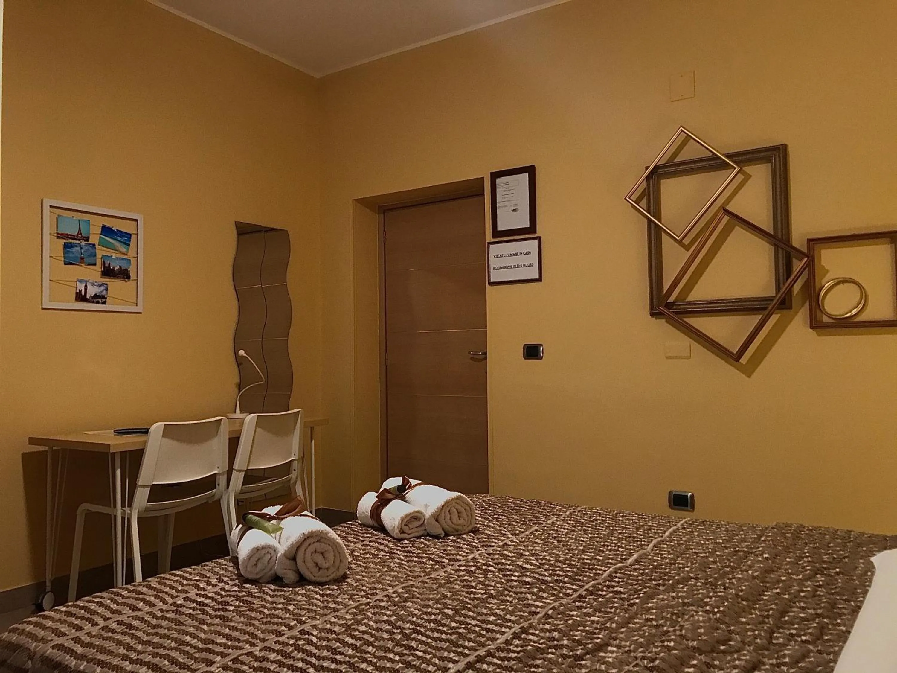 Bedroom, Bed in B&B Le Camerette di Edda