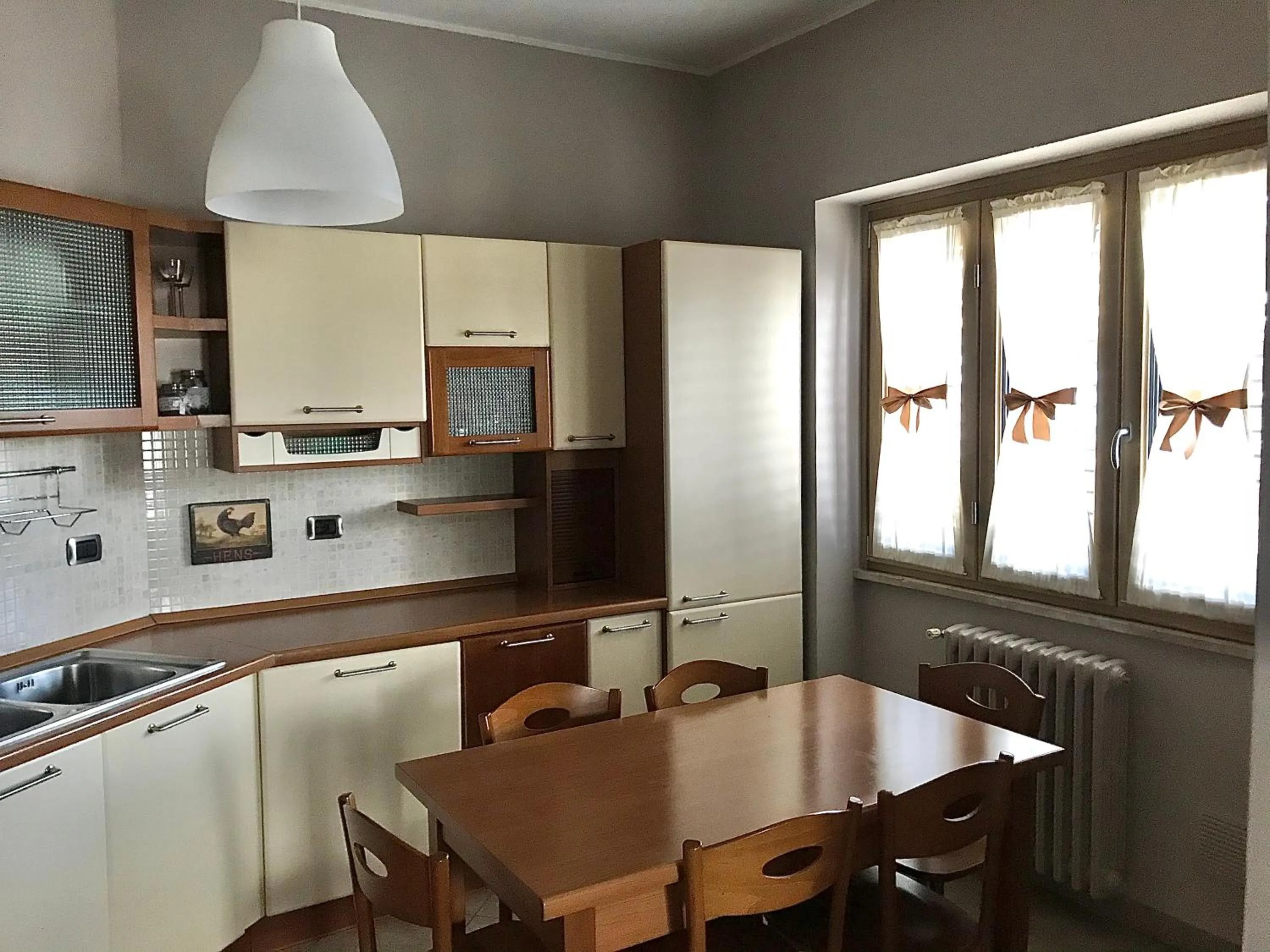 Communal kitchen in B&B Le Camerette di Edda