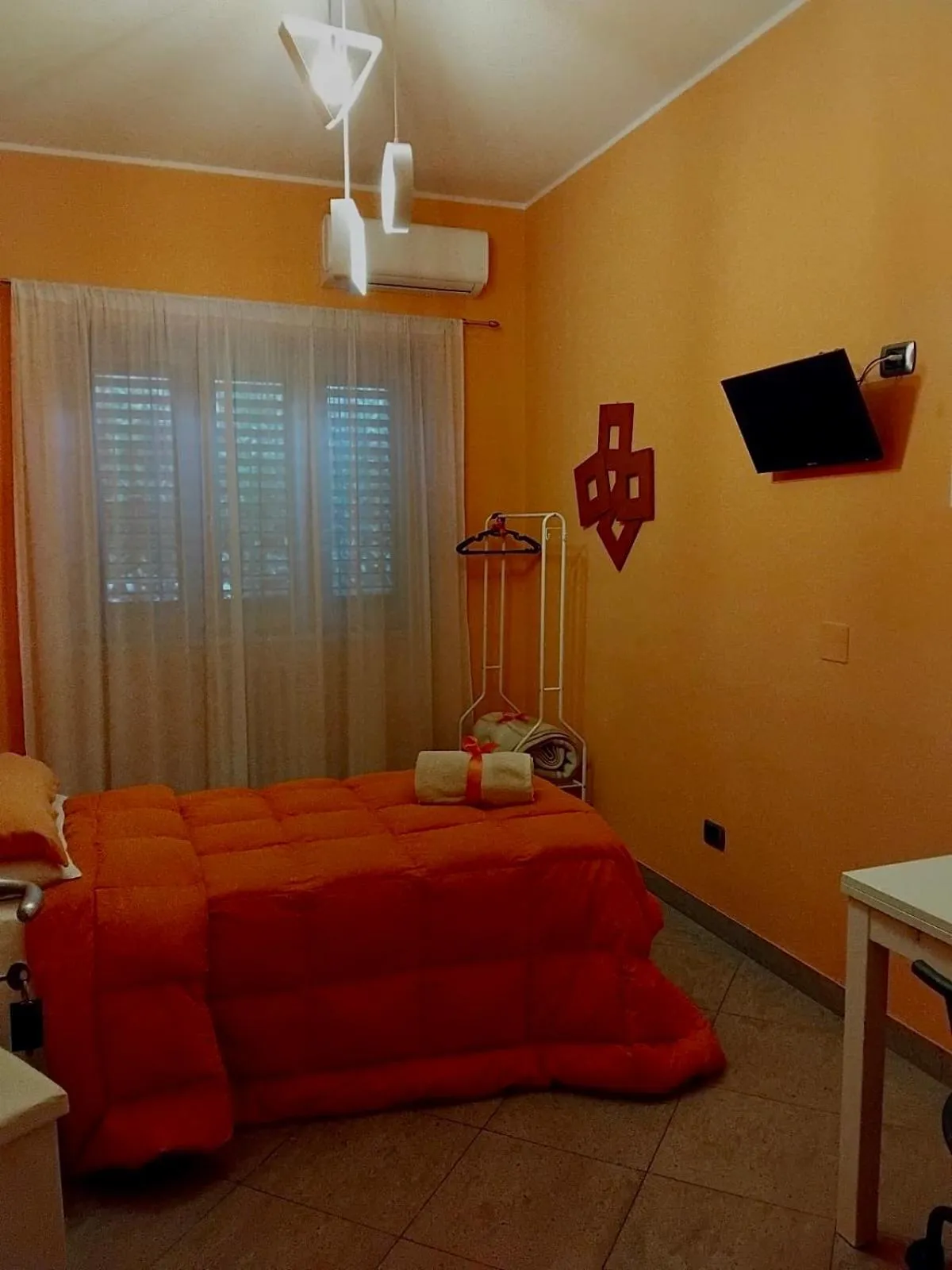 Bed in B&B Le Camerette di Edda