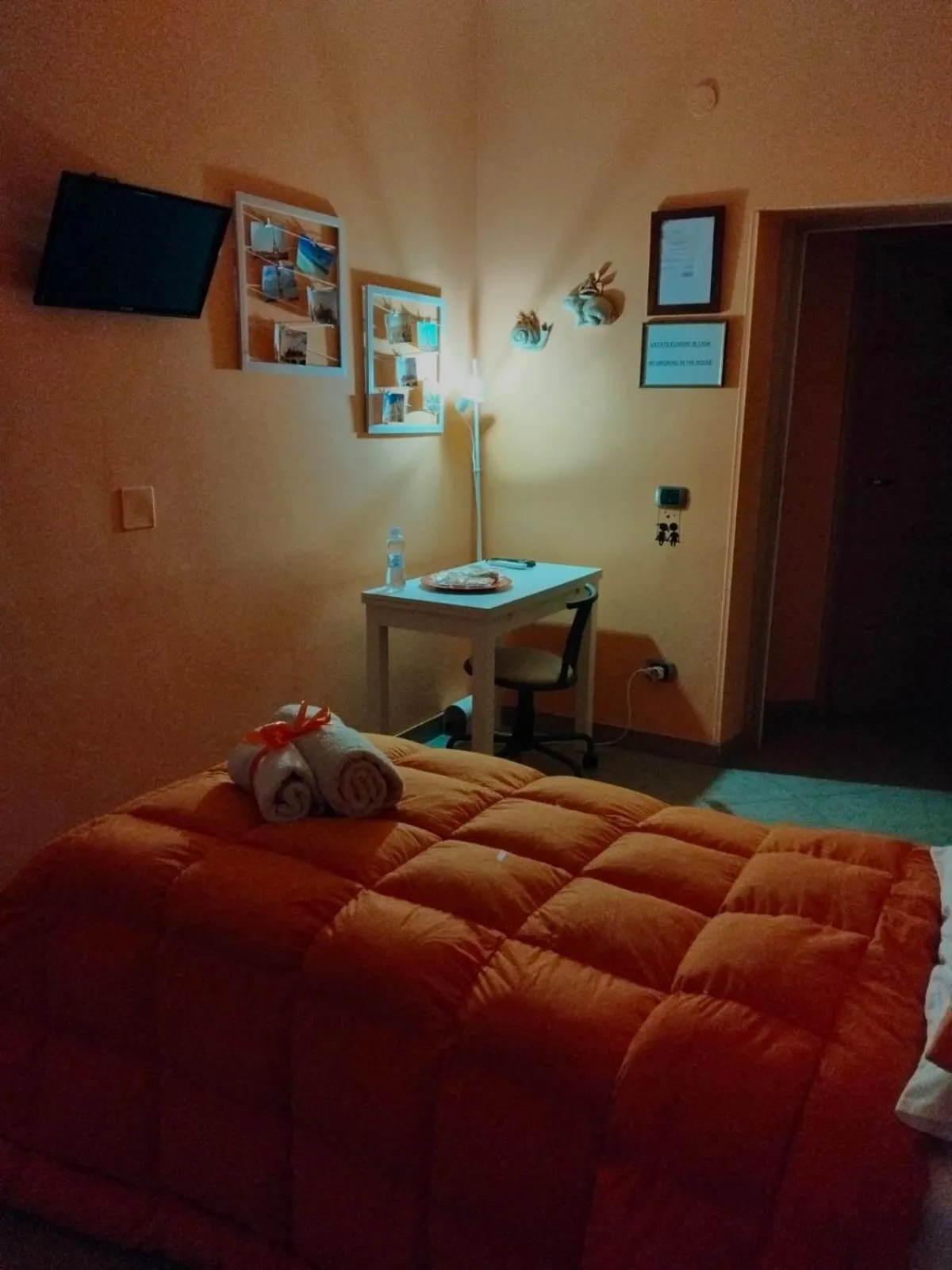 Bed in B&B Le Camerette di Edda