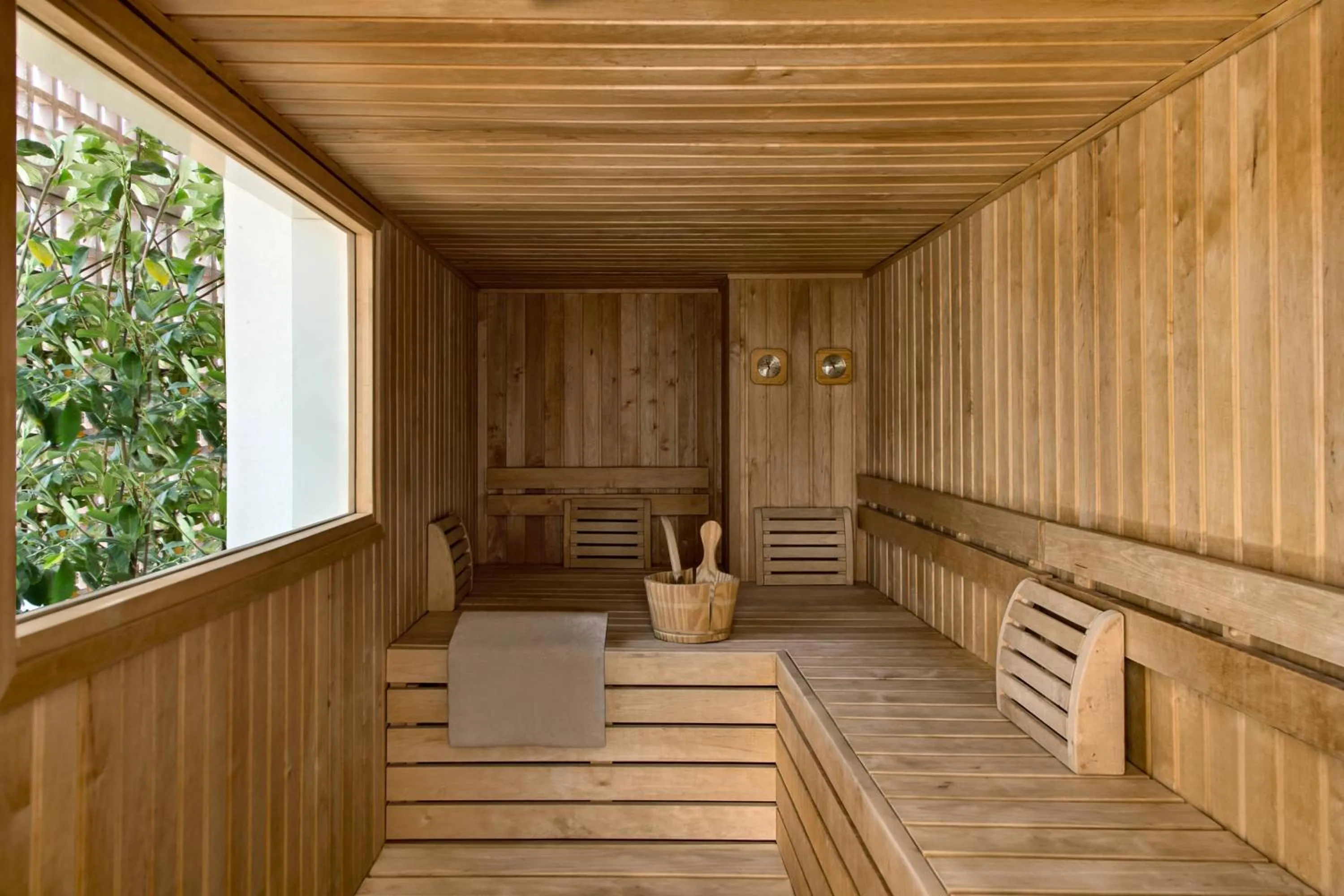 Spa and wellness centre/facilities in Renaissance Naples Hotel Mediterraneo