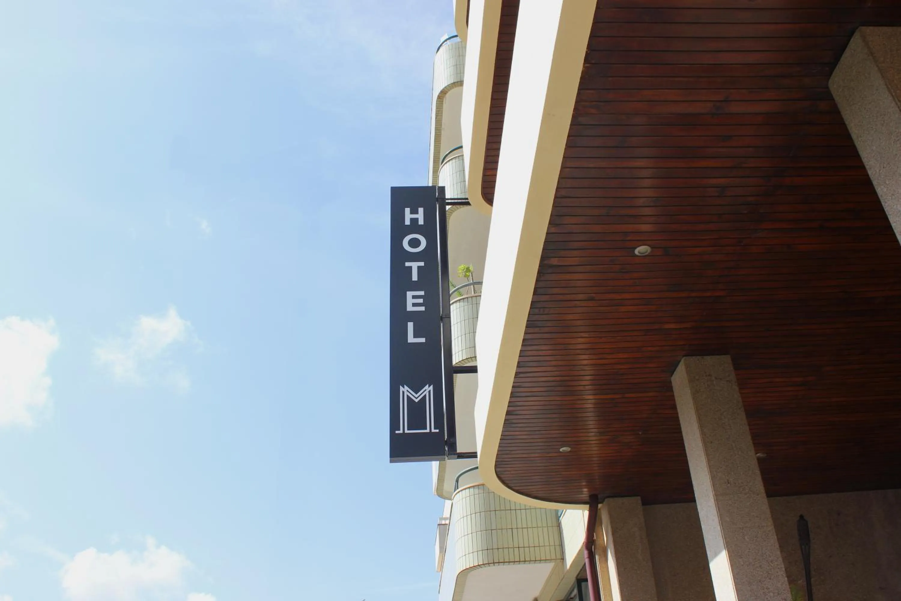 Facade/entrance in Hotel M