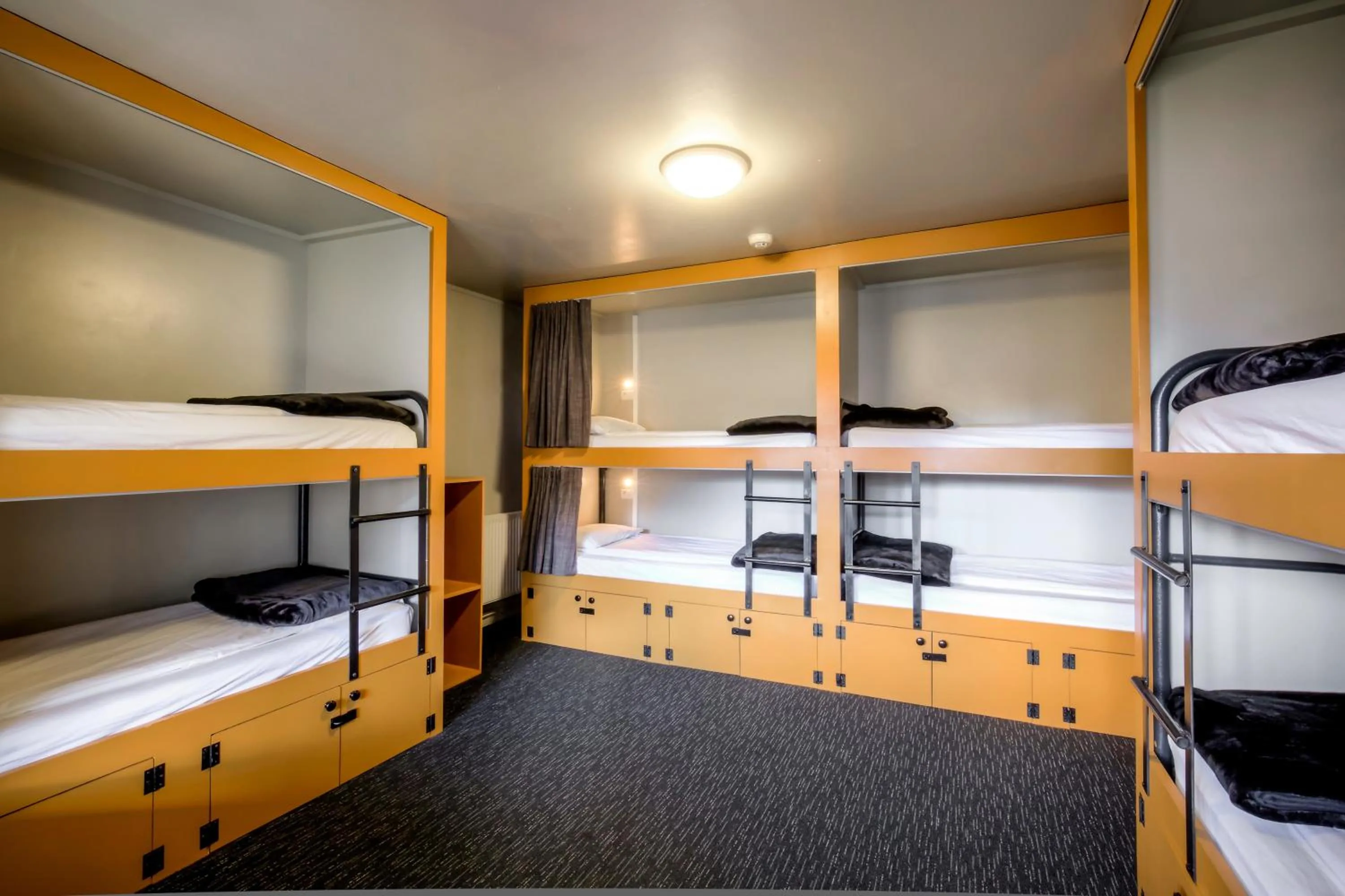 Bed in The Black Sheep Backpackers