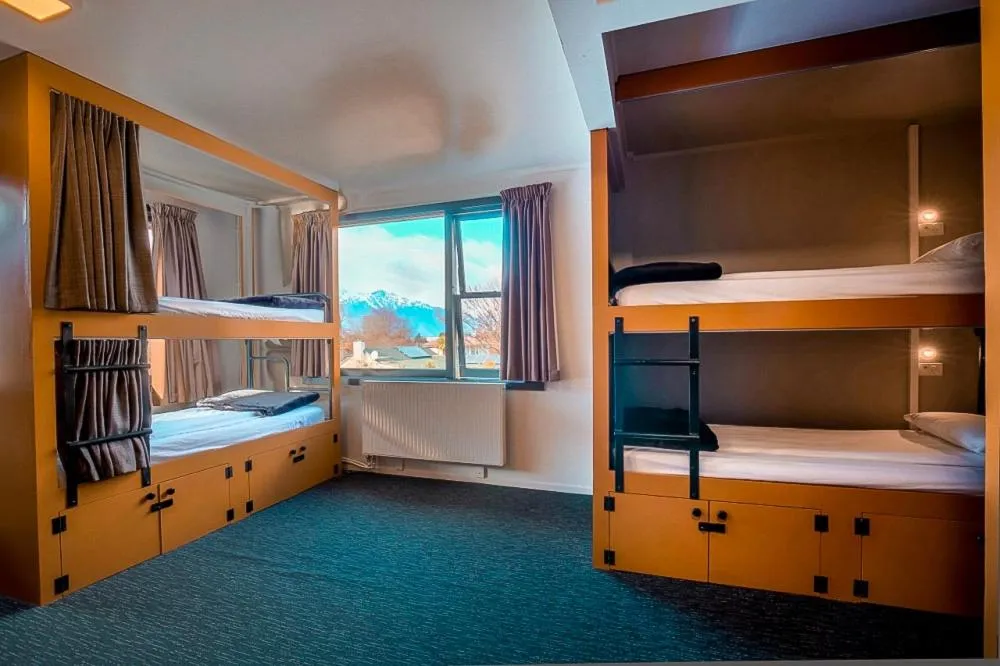 Bed in The Black Sheep Backpackers