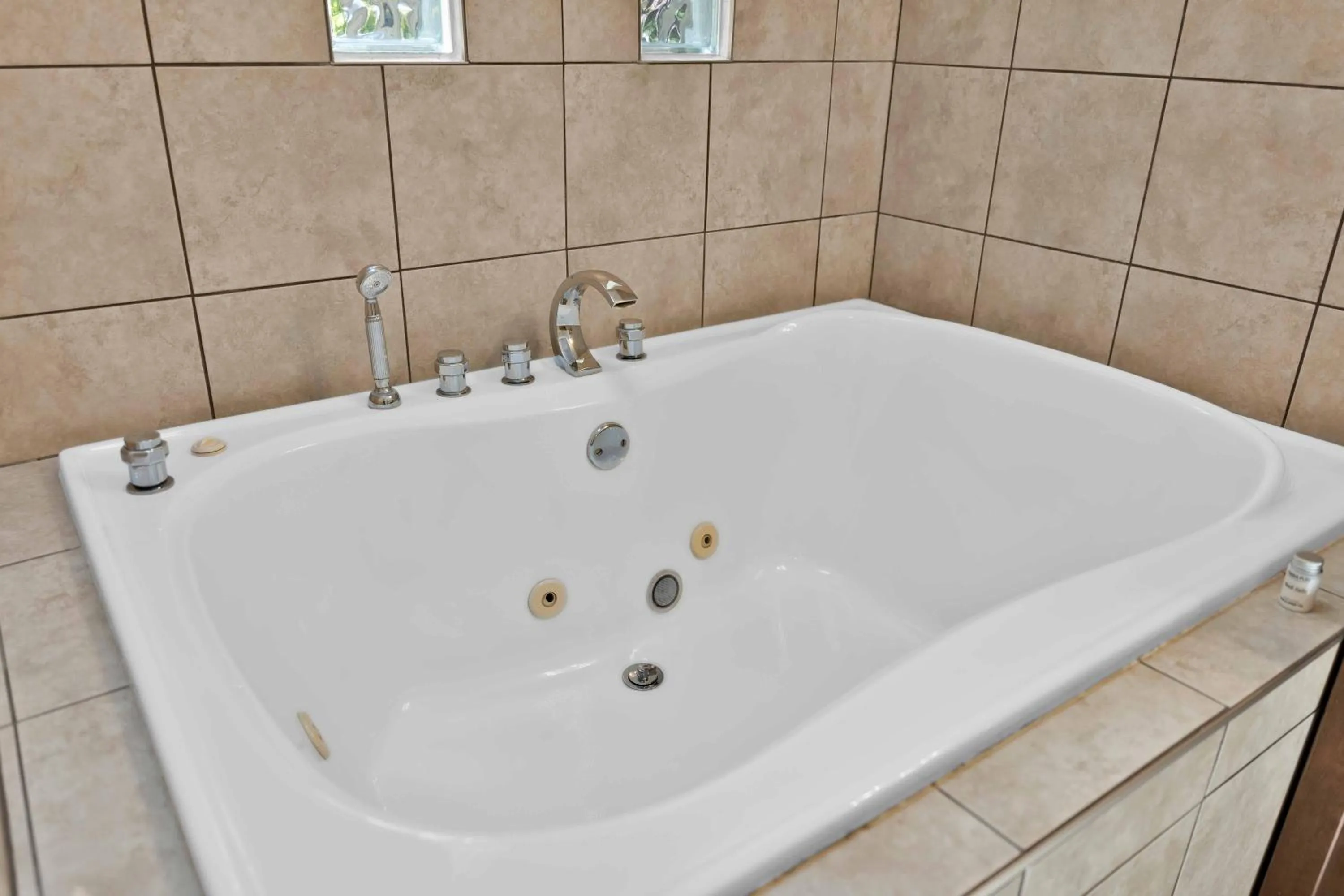 The Inn at Shasta Lake