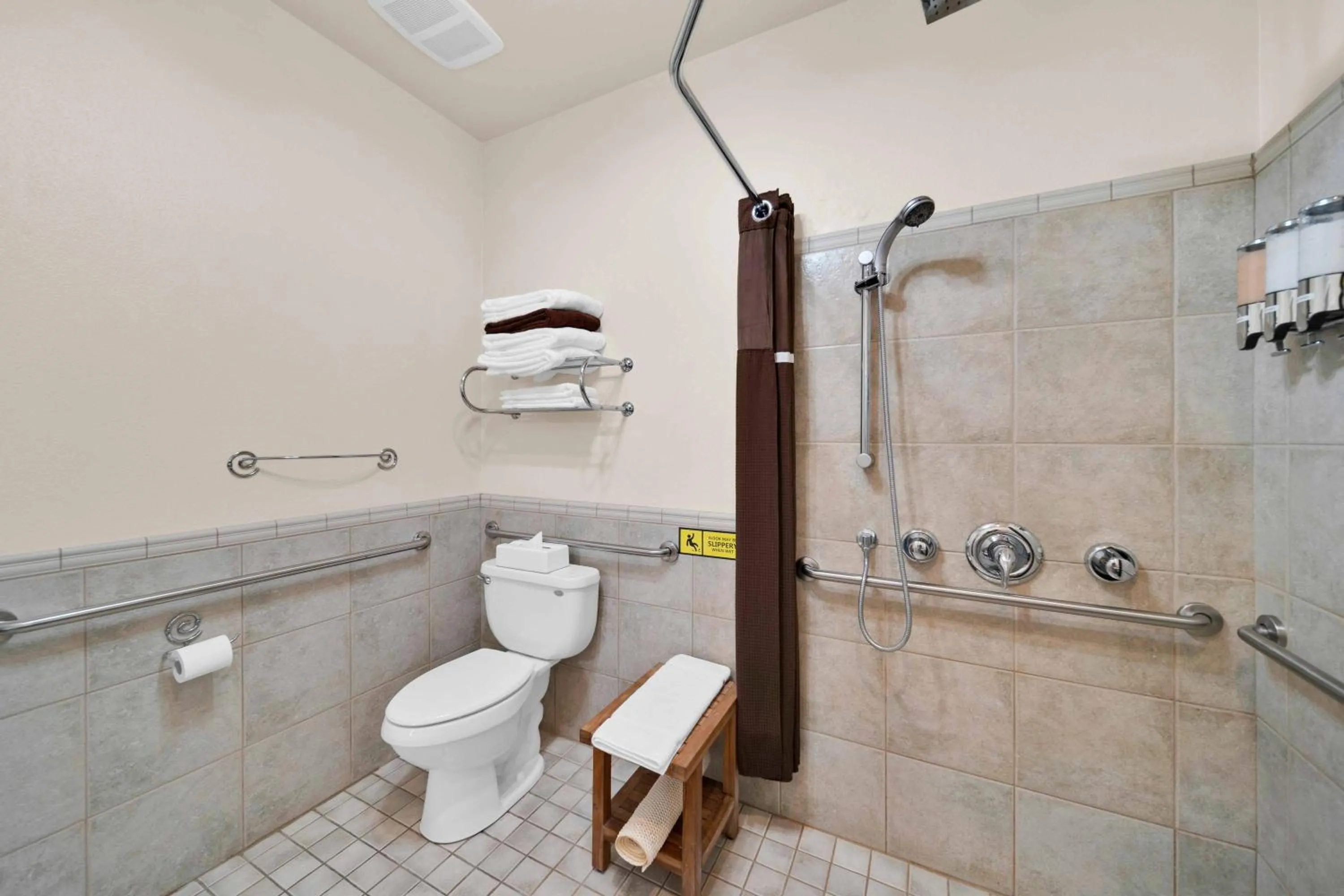 The Inn at Shasta Lake