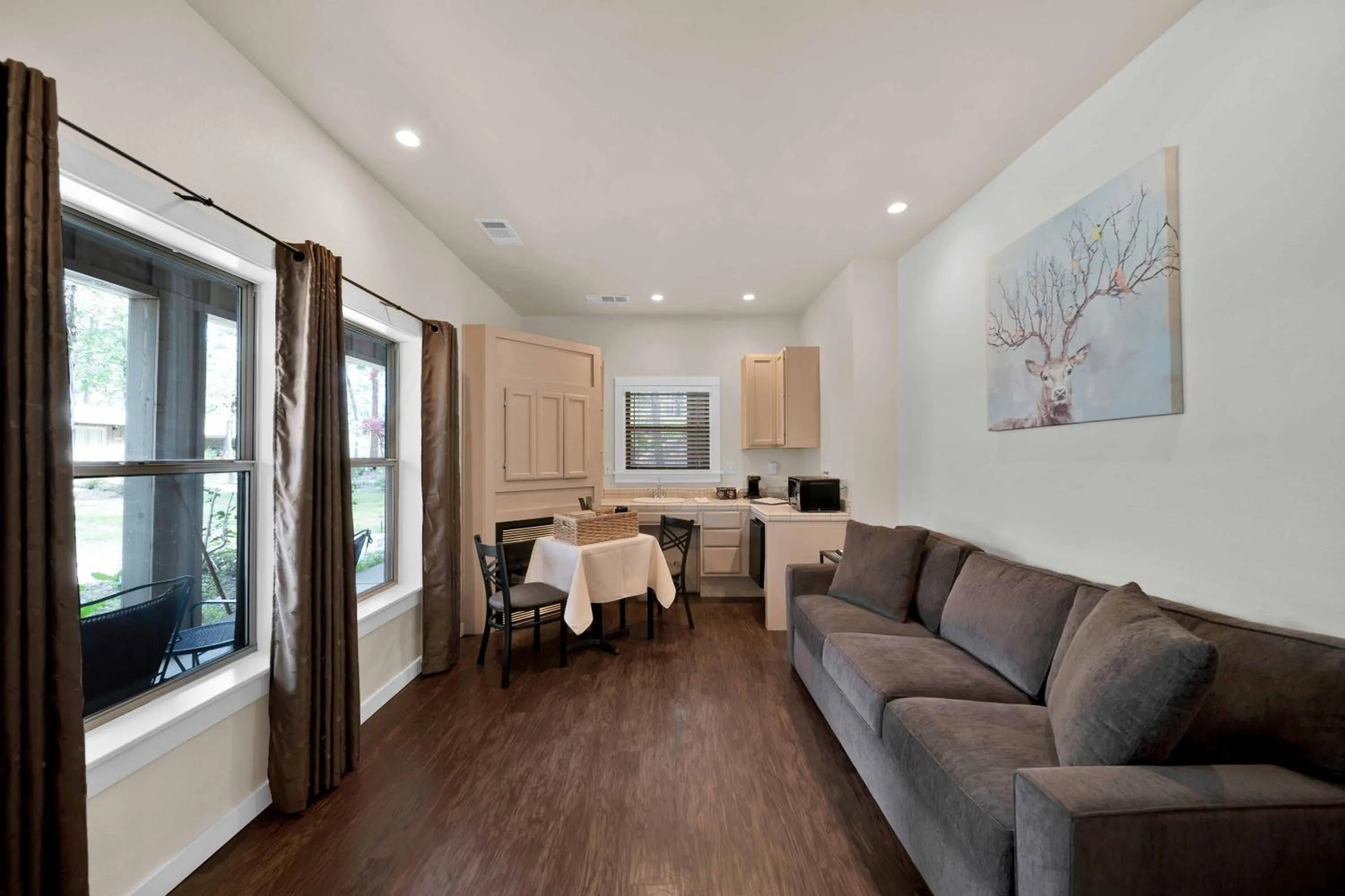 The Inn at Shasta Lake