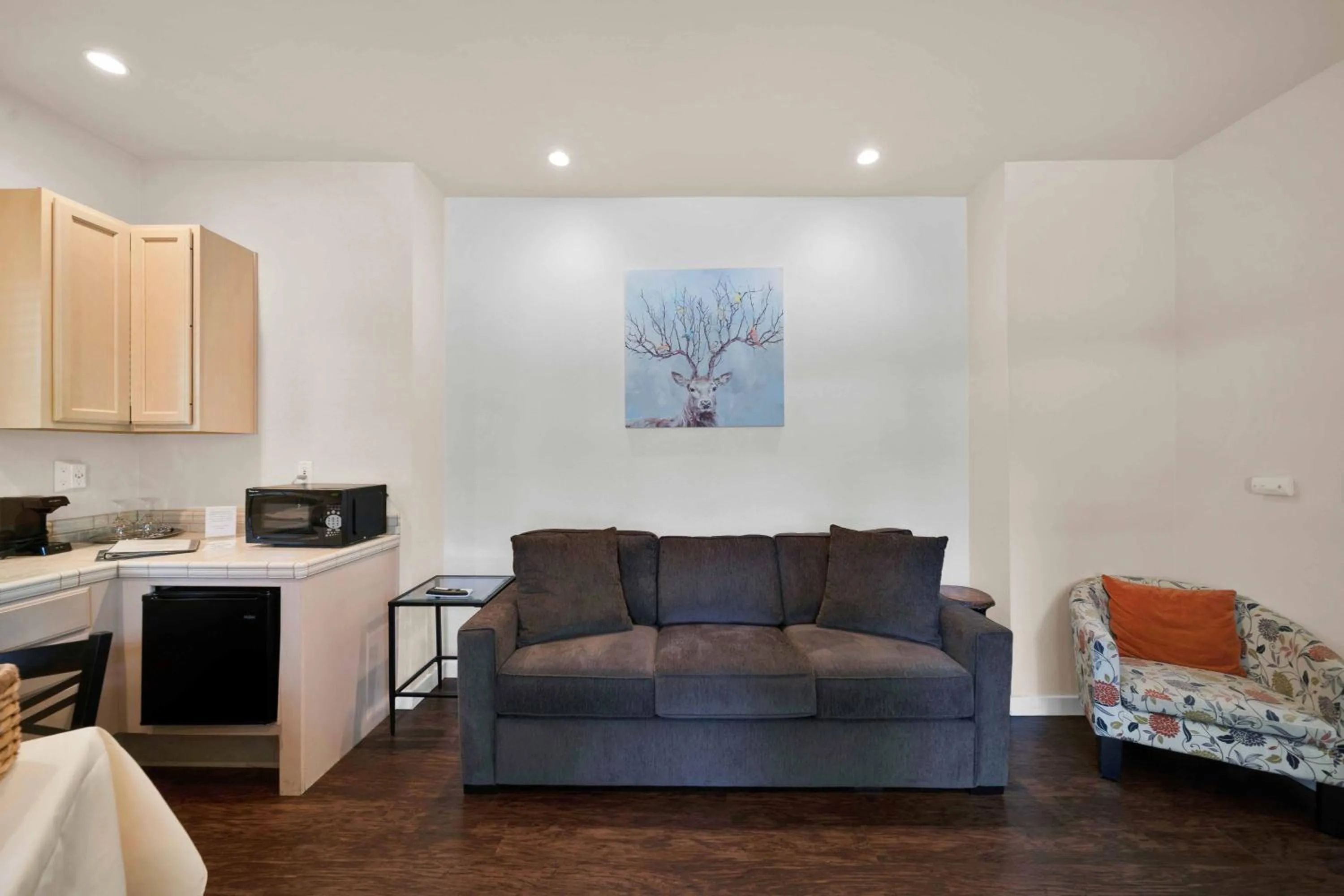 The Inn at Shasta Lake