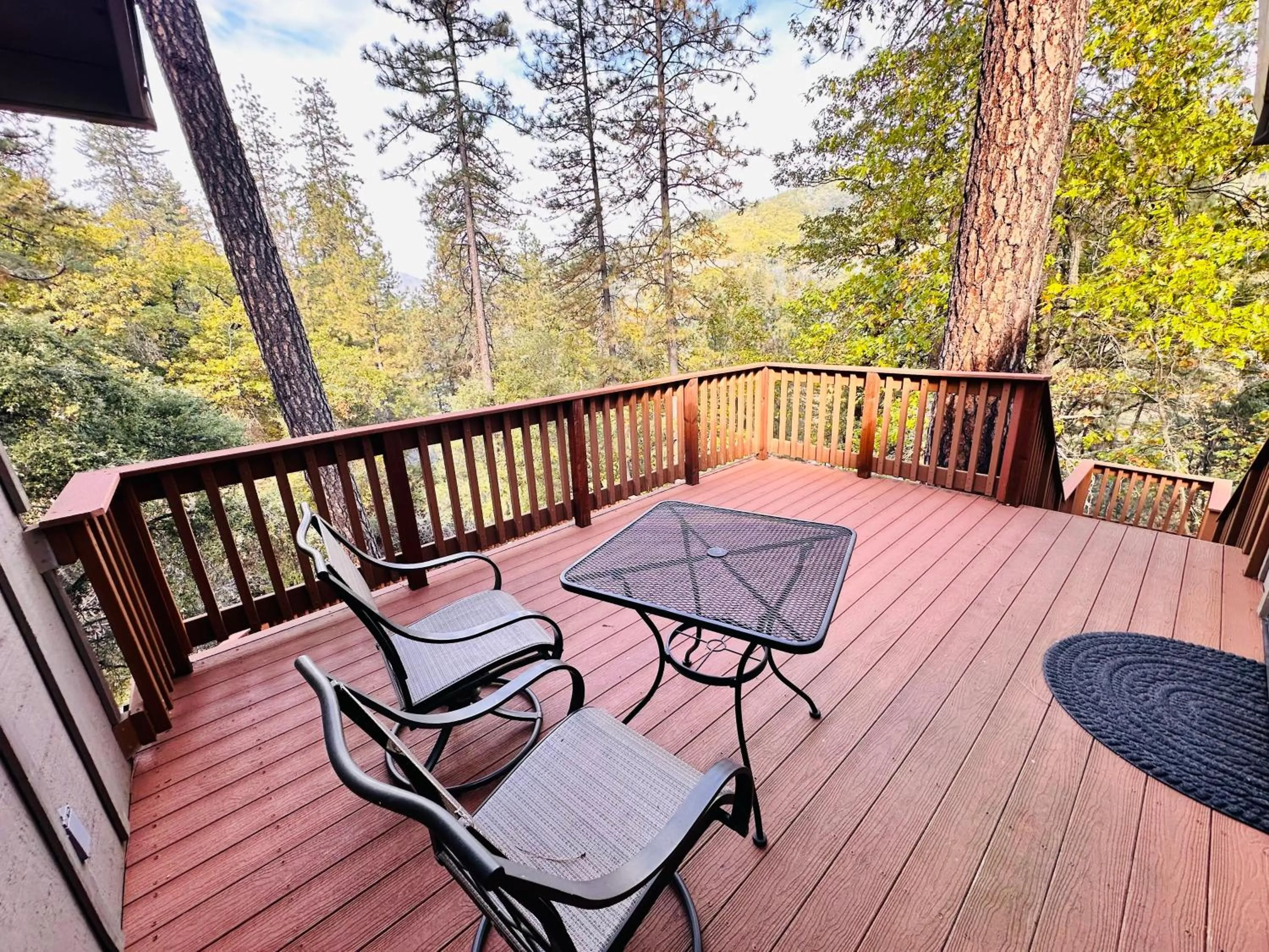 The Inn at Shasta Lake