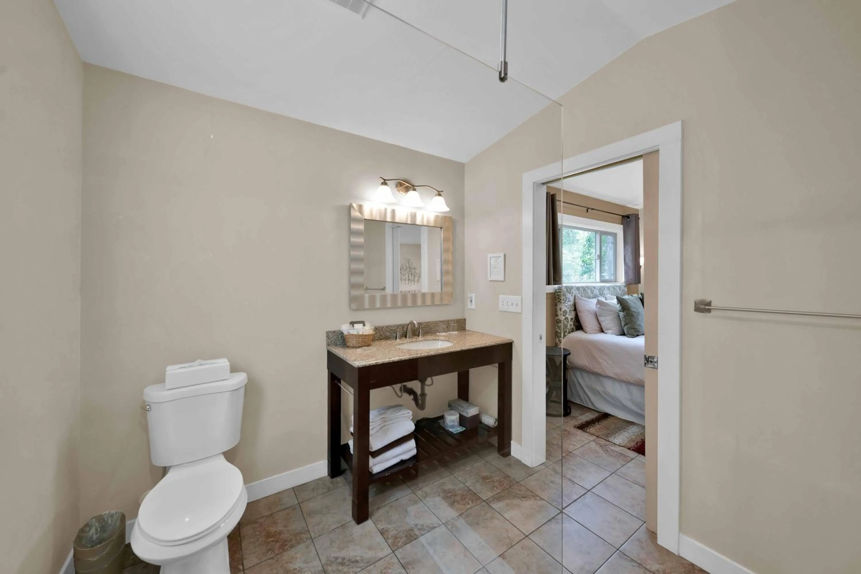 The Inn at Shasta Lake