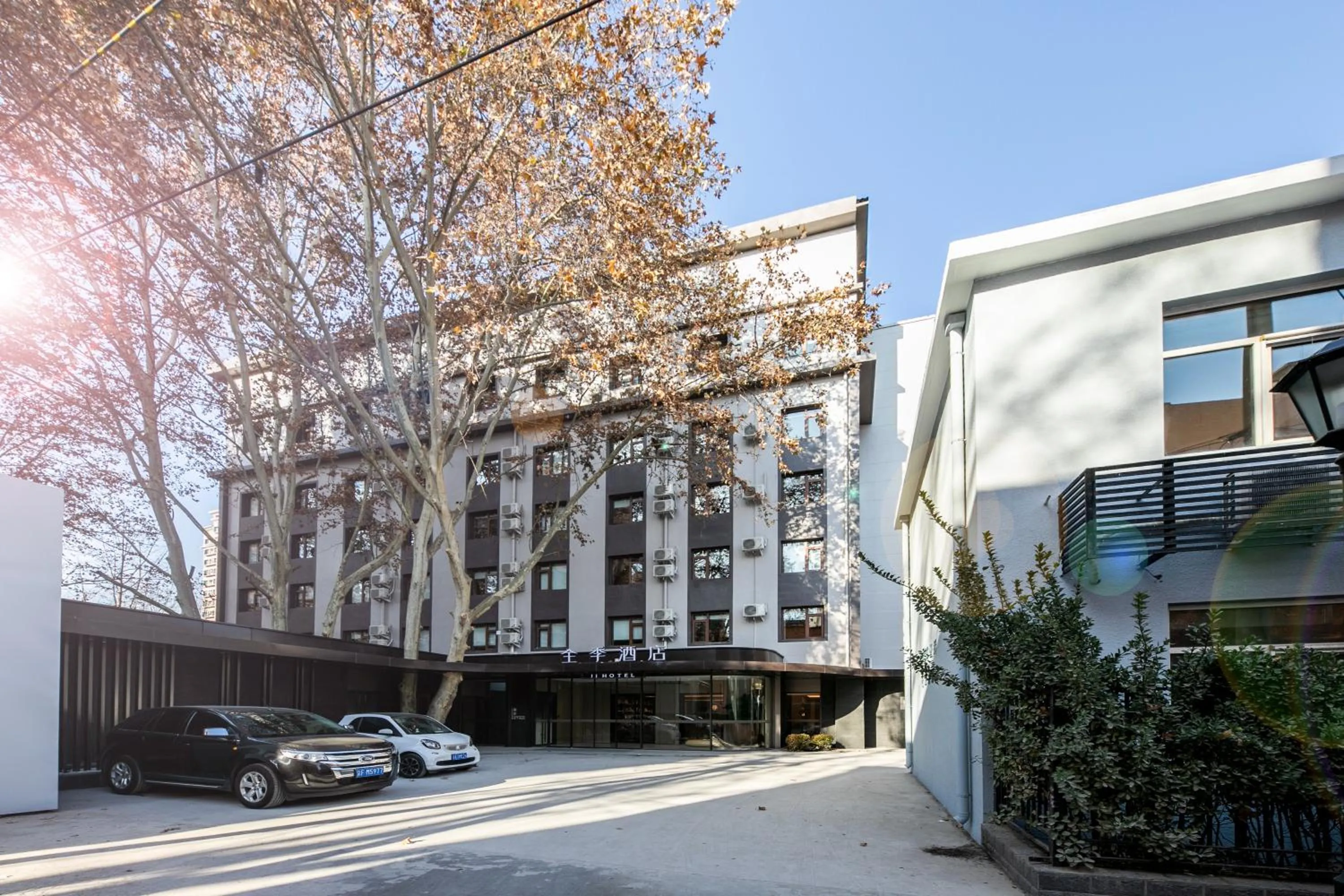 Property building in JI Hotel Beijing Capital Normal University