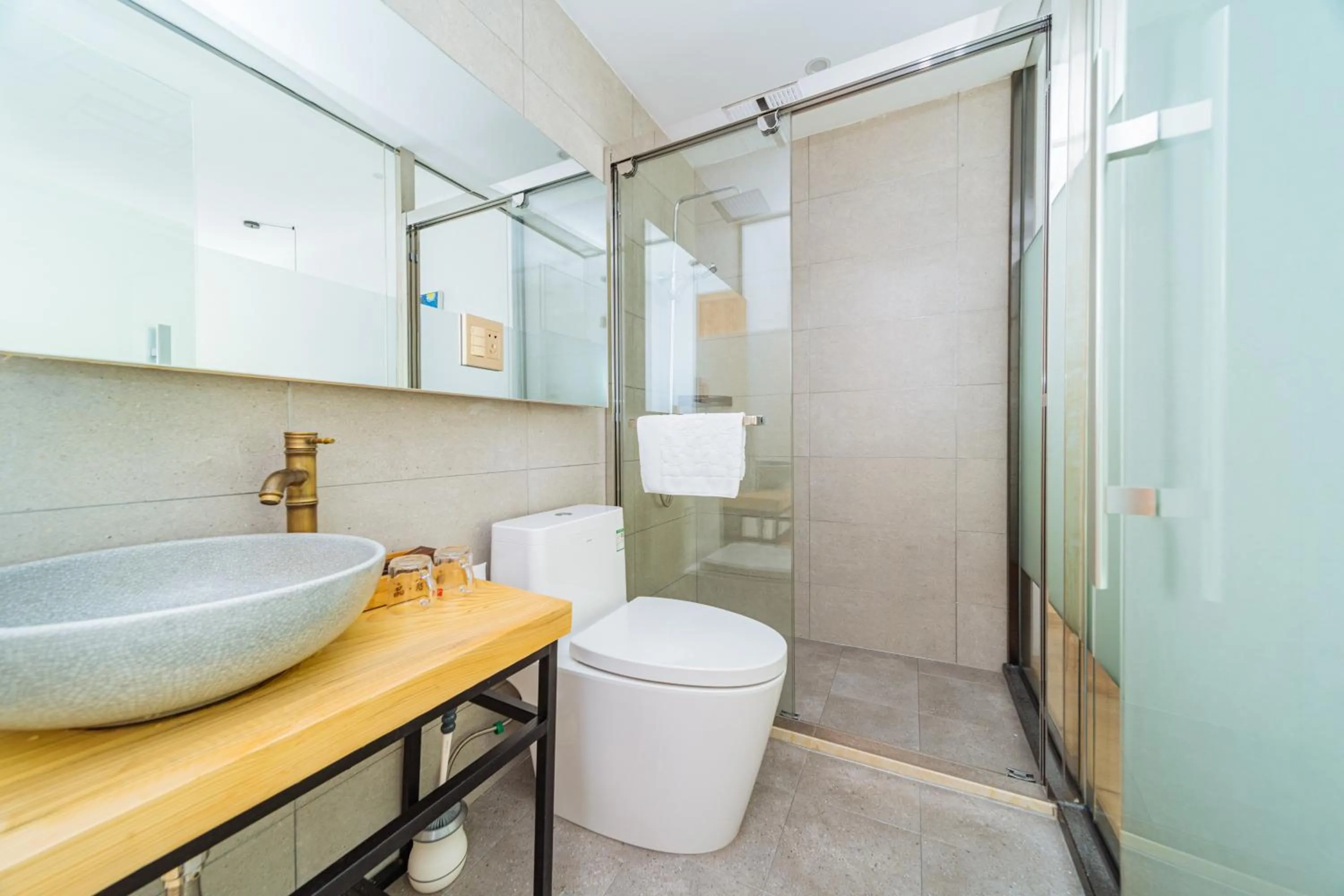 Toilet in Moganshan Pinhouwu Hotel