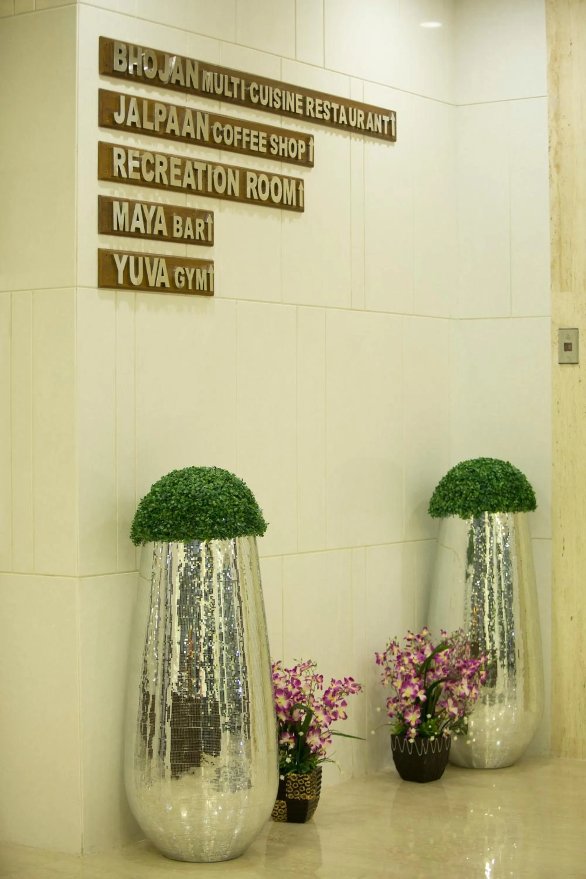 Property building in Maha Bodhi Hotel.Resort.Convention Centre