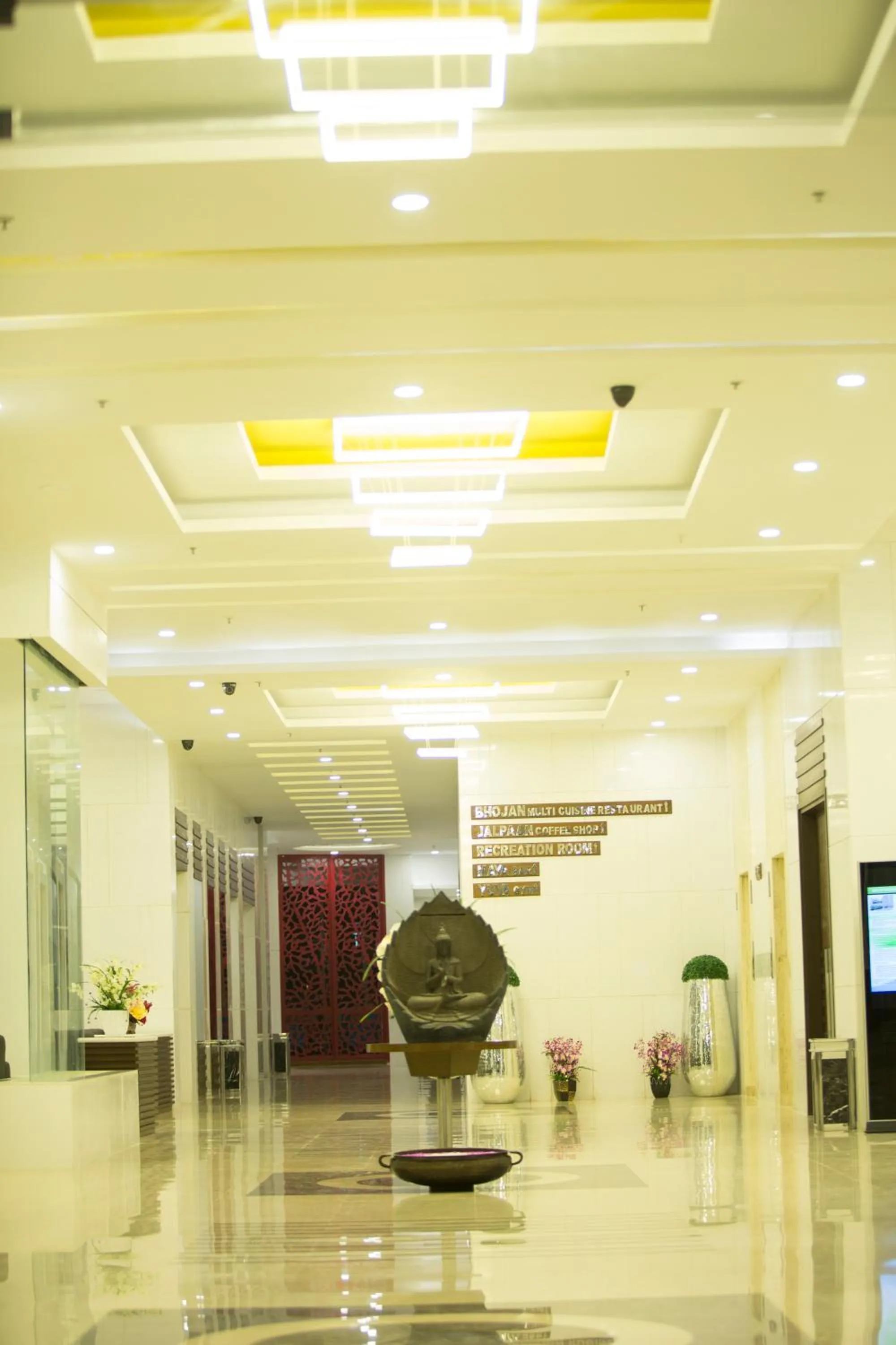 Lobby or reception in Maha Bodhi Hotel.Resort.Convention Centre
