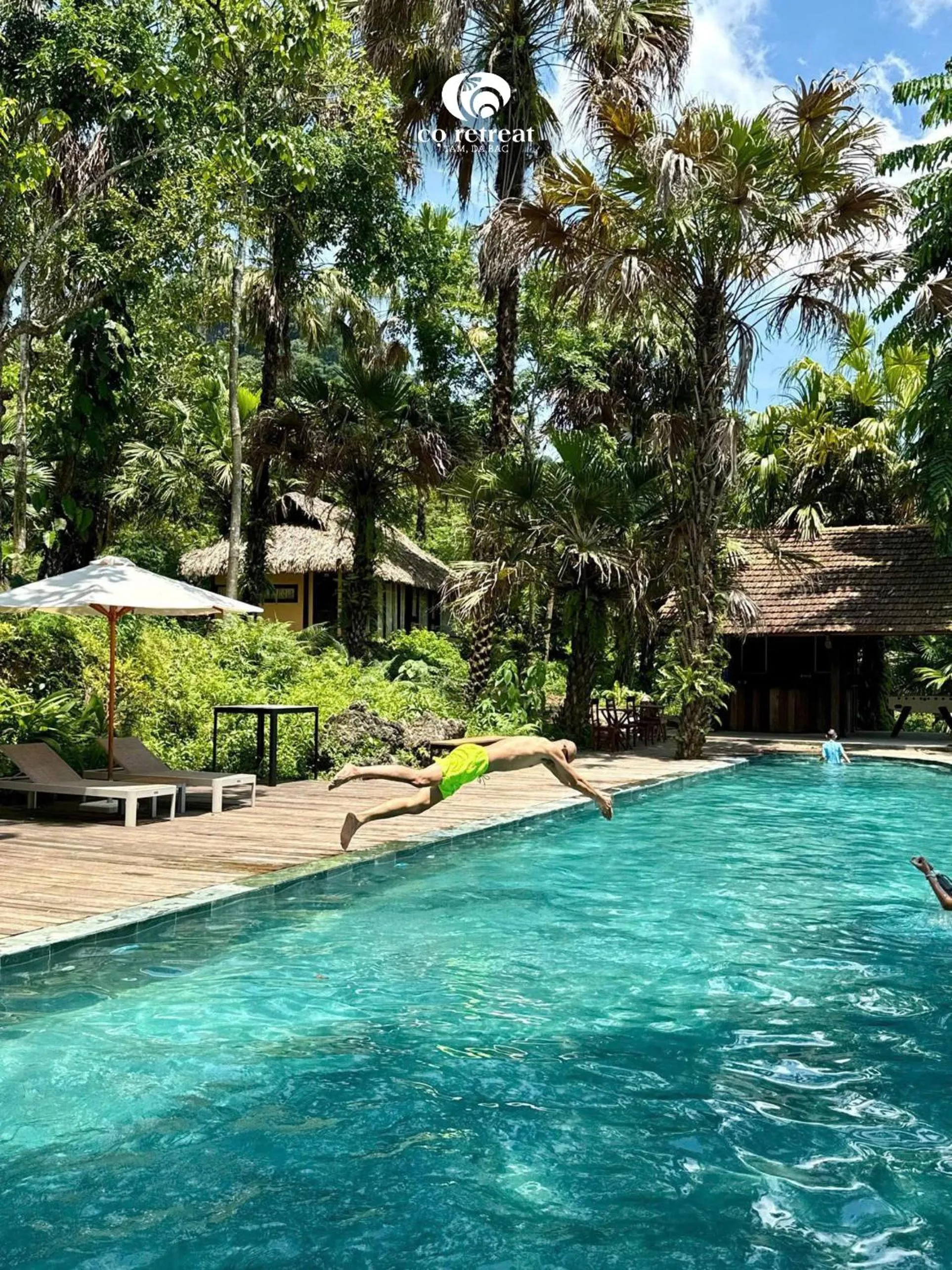 Pool view in Cọ Retreat Da Bac