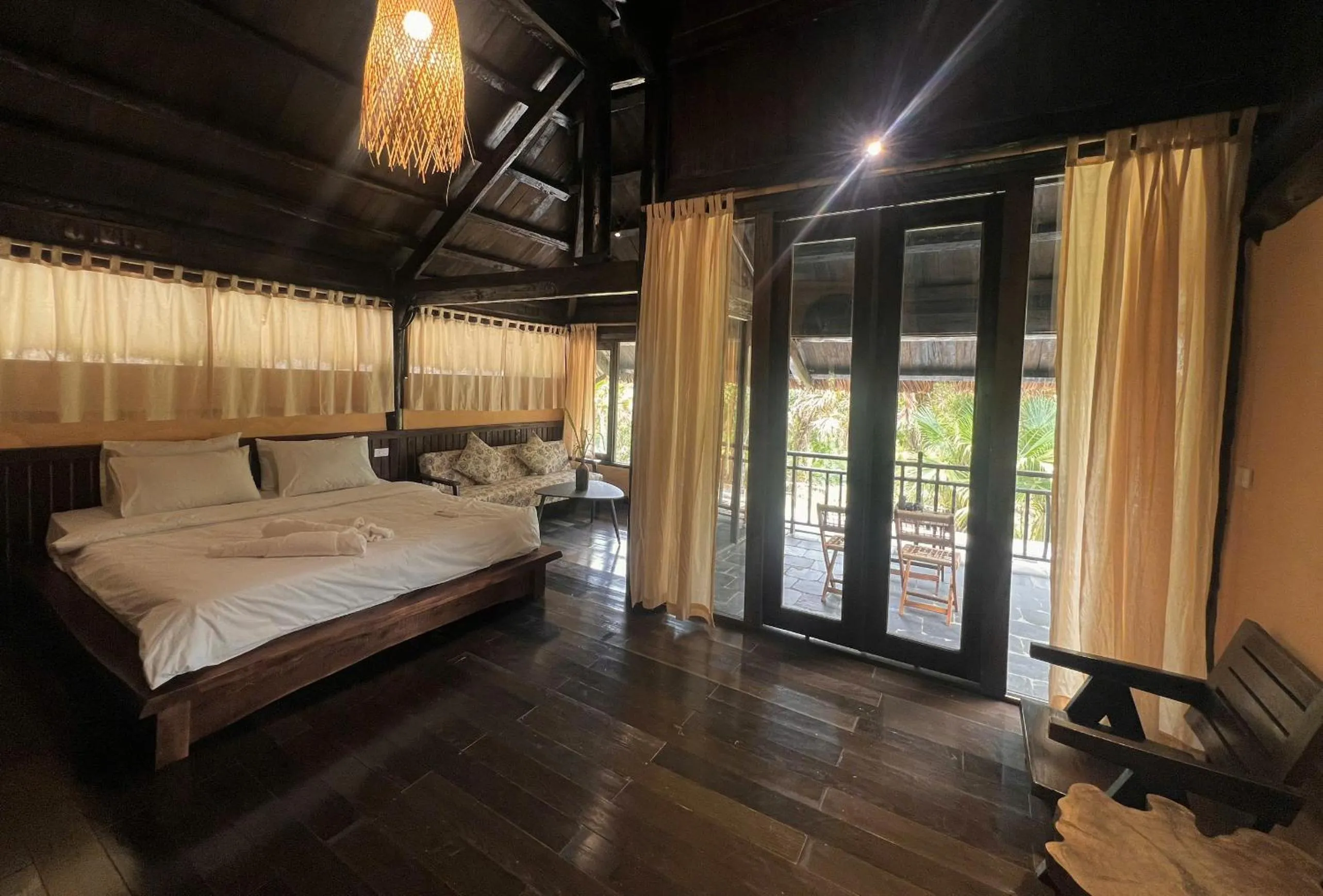 Bedroom, Bed in Cọ Retreat Da Bac