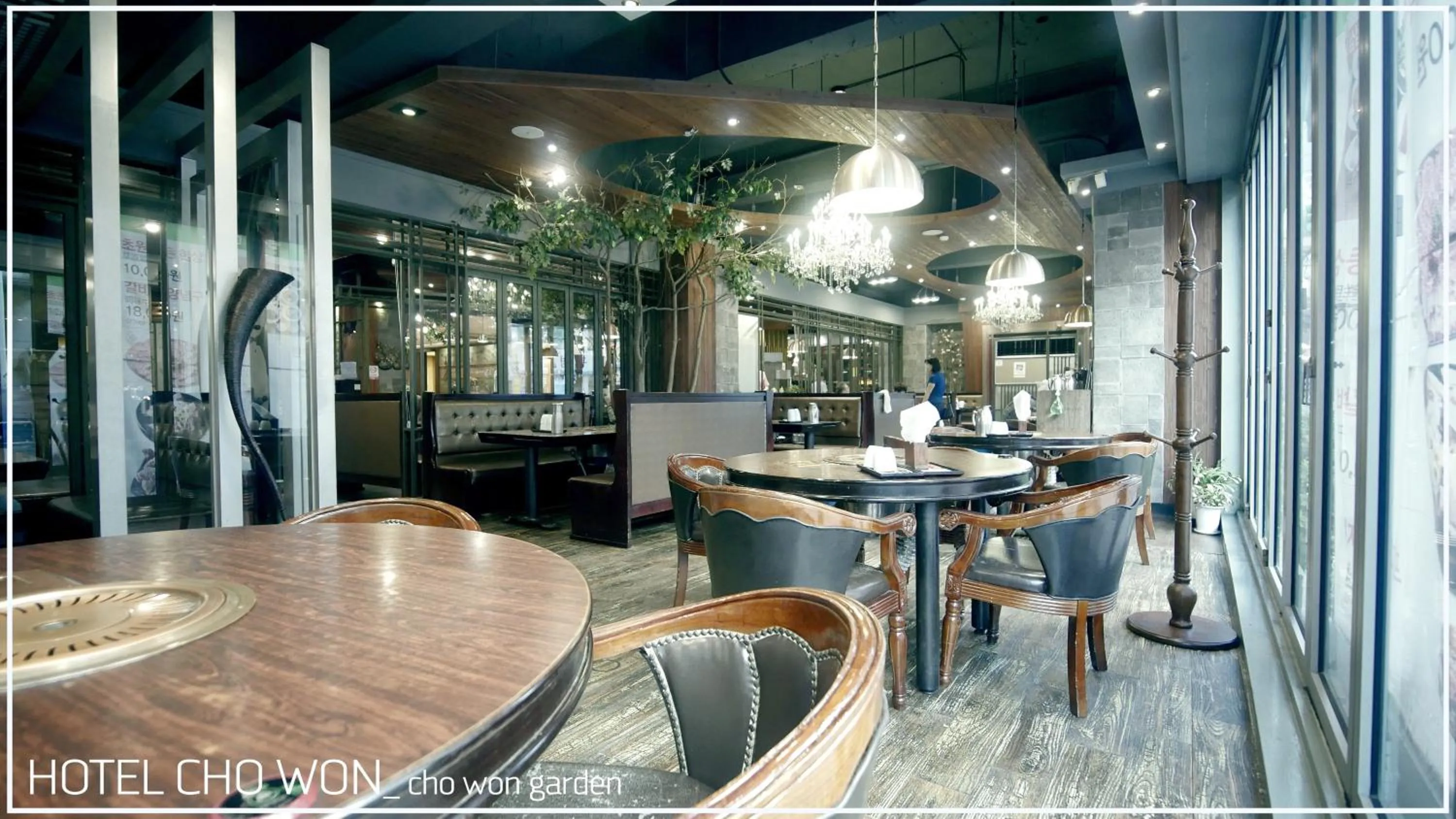 Restaurant/places to eat in Hotel Chowon