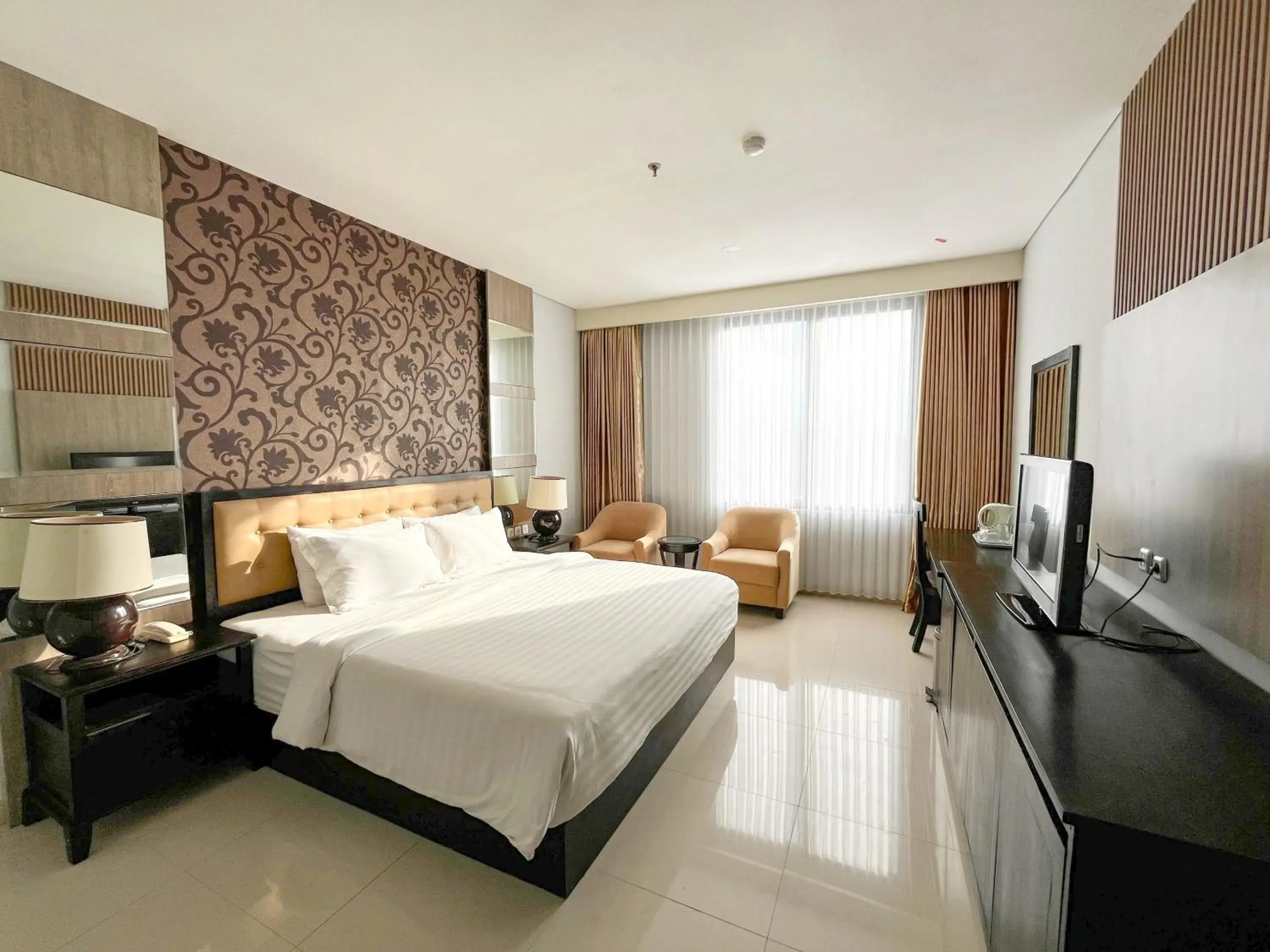 Large Double Room in Azana Style Hotel Lovina Bali Large Double Room in Azana Style Hotel Lovina Bali