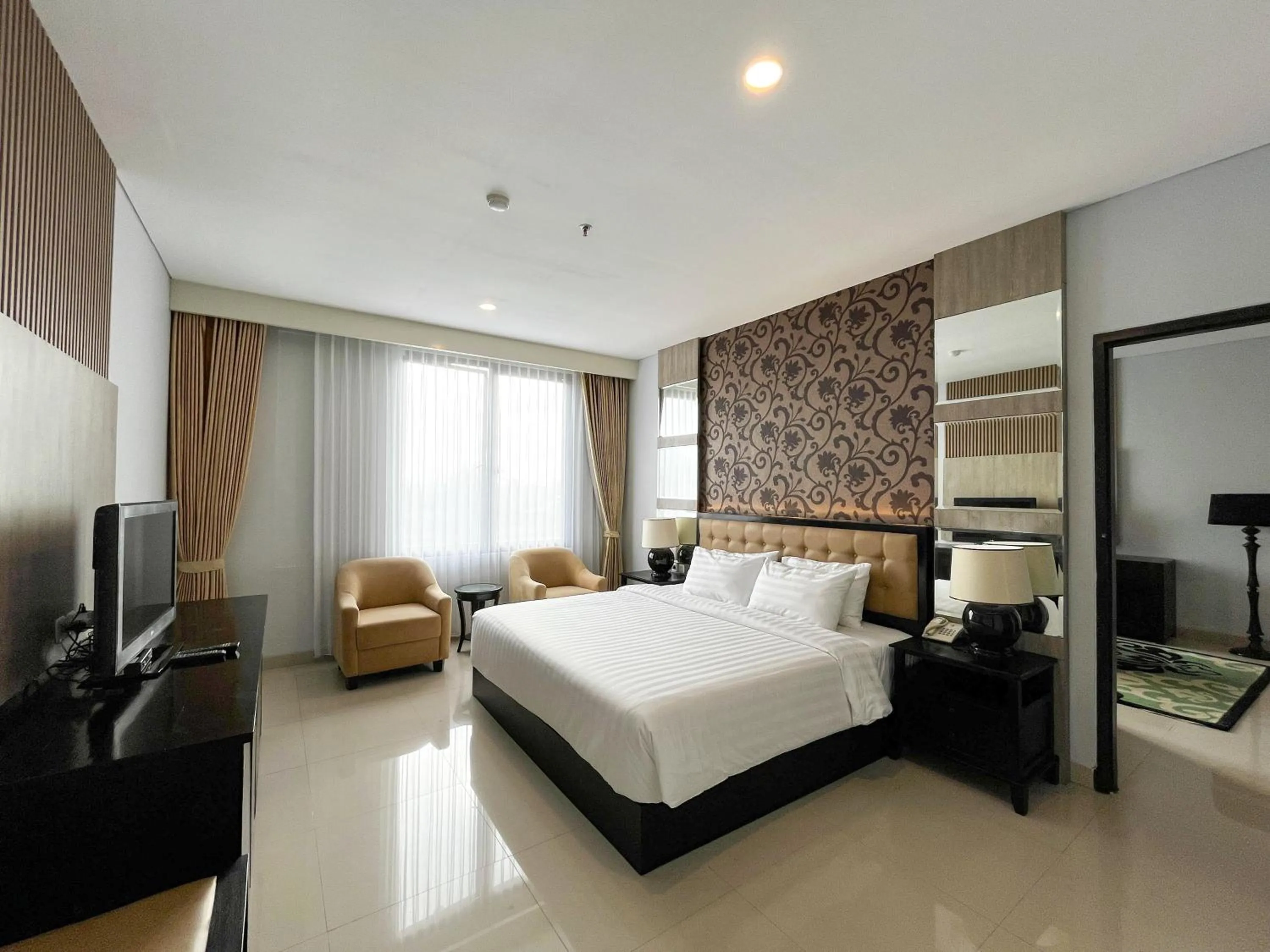 Bed in Azana Style Hotel Lovina Bali