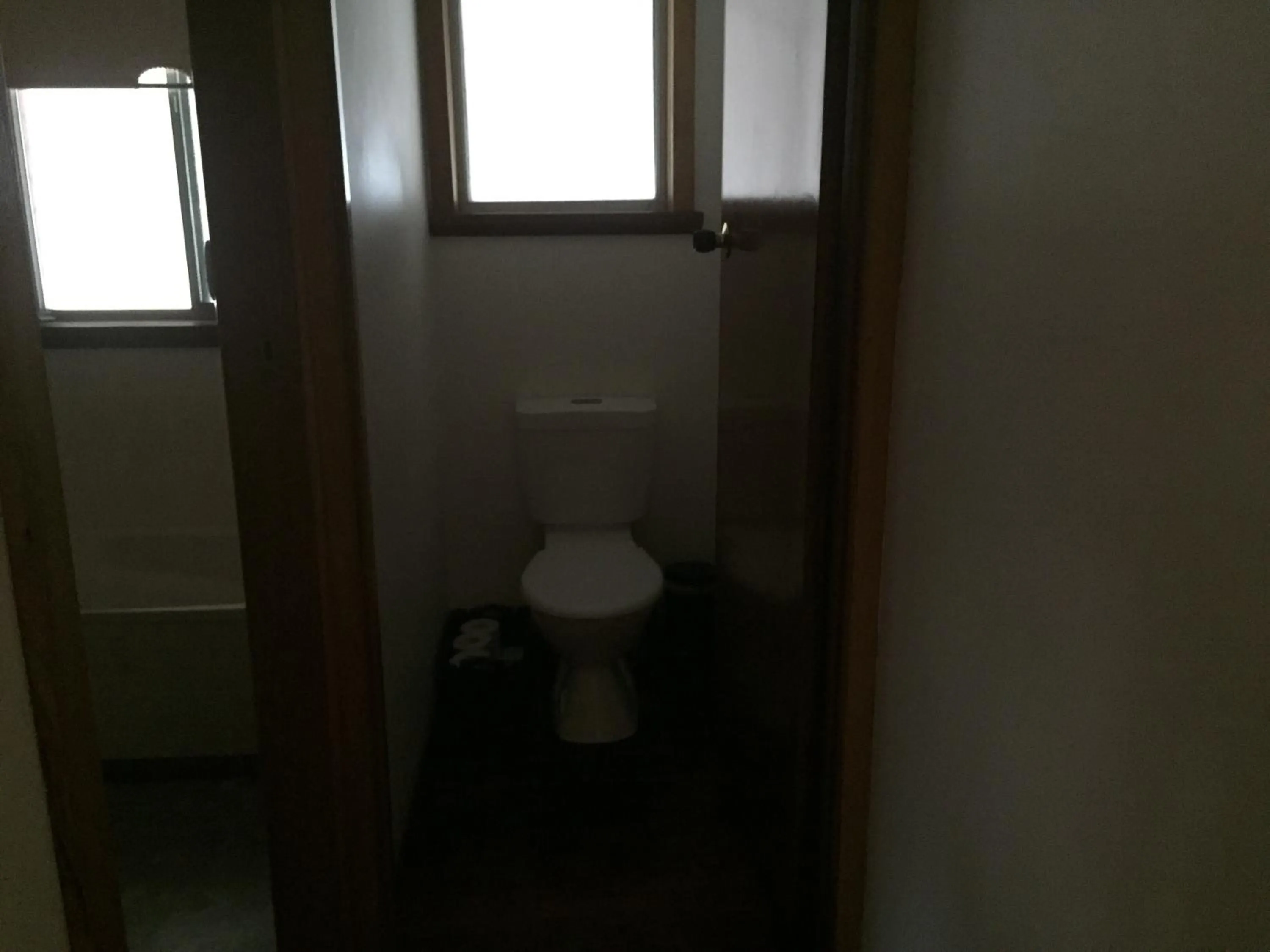 Toilet in Glenaire Apartments at Frazer St