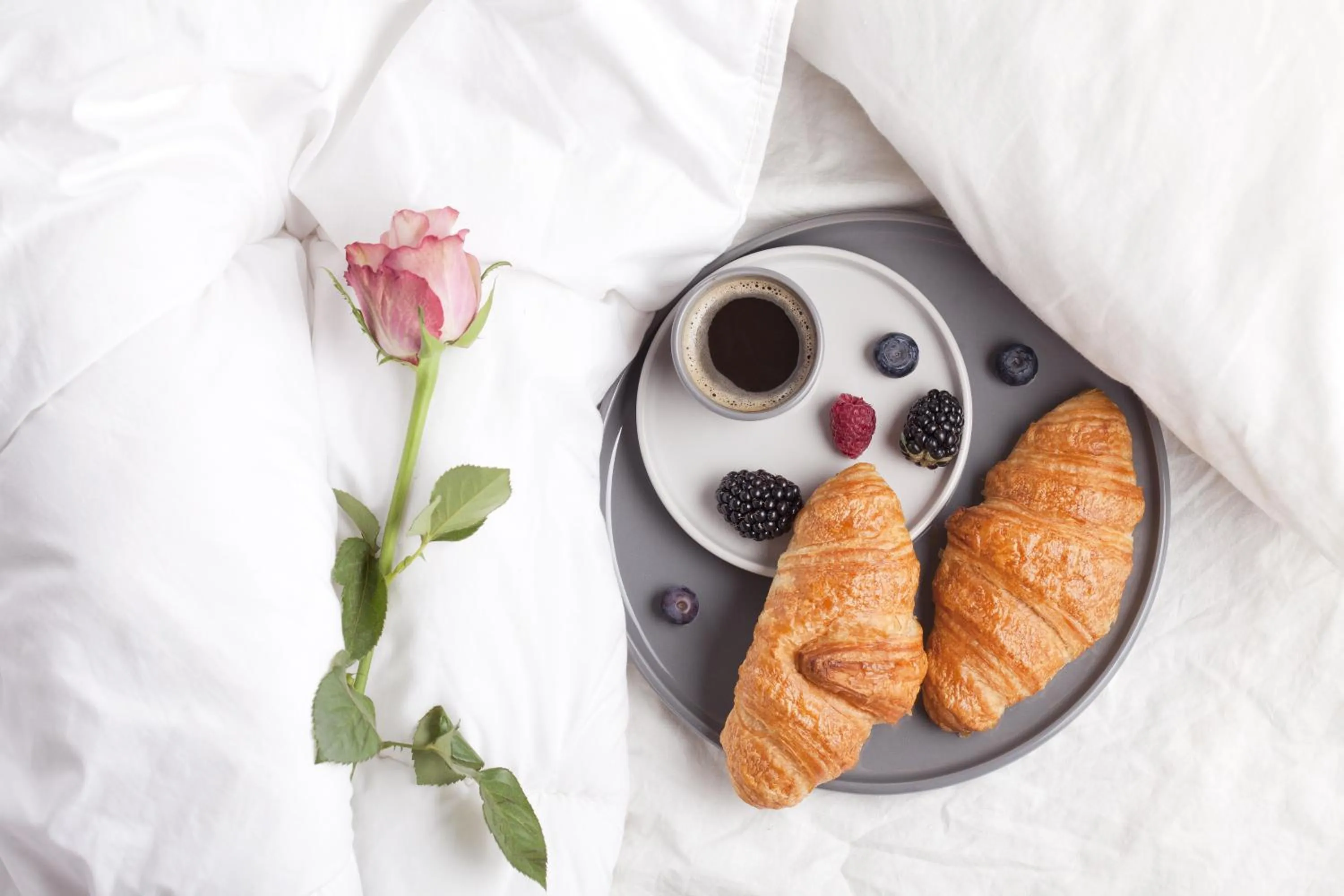 Coffee/tea facilities, Bed in Hotel Favori Nisantasi