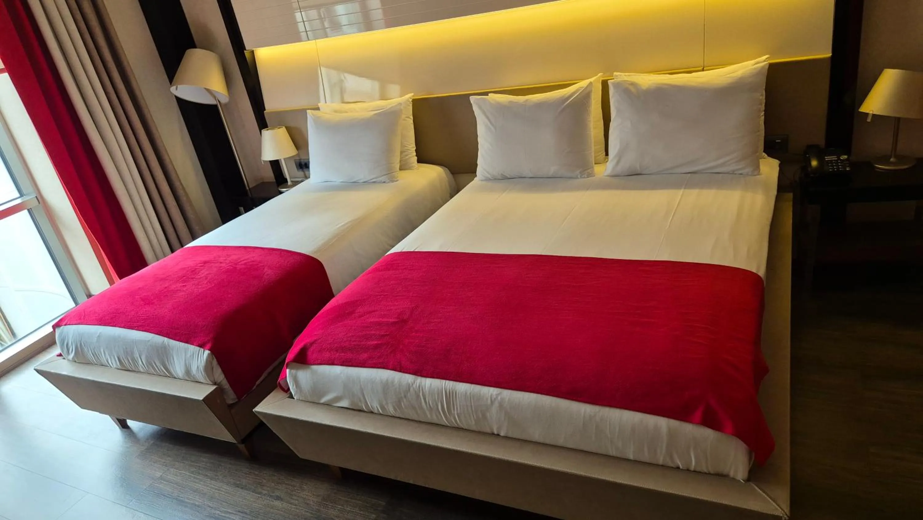 Bedroom, Bed in Hotel Favori Nisantasi