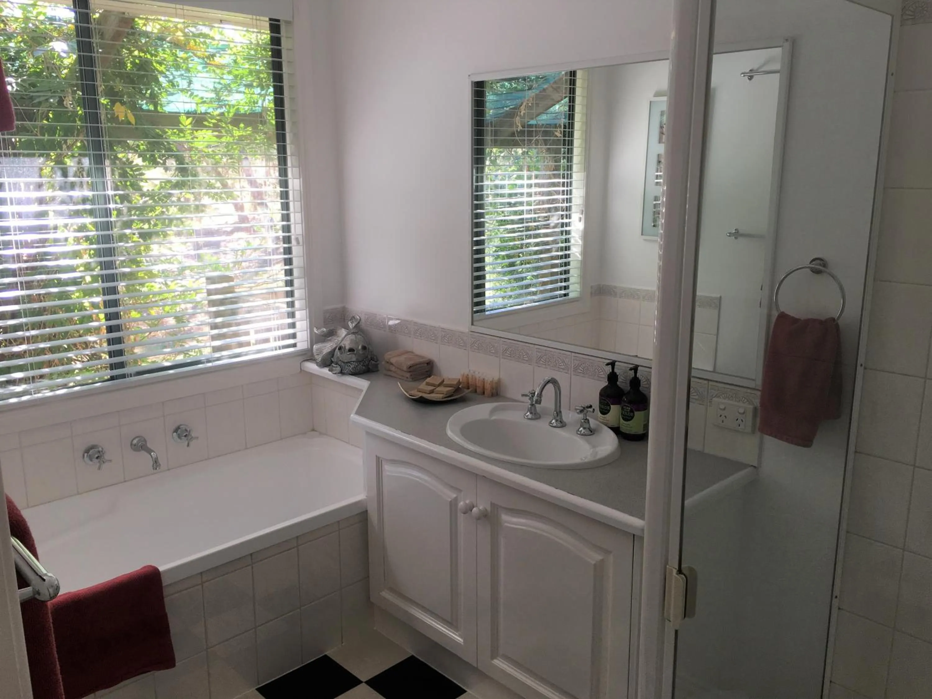 Home Farm Healesville