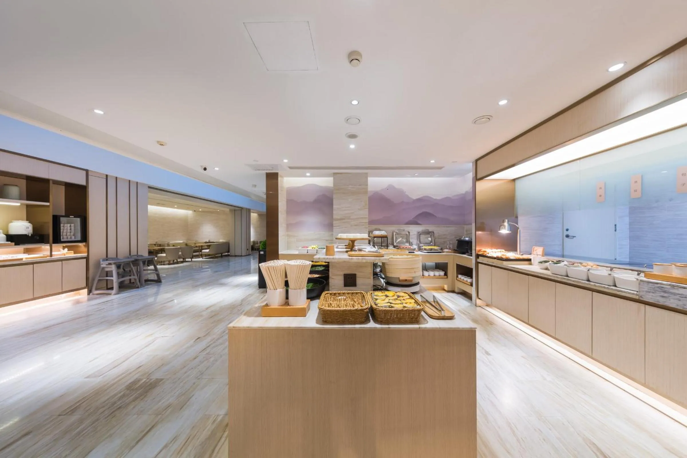 Restaurant/places to eat in JI Hotel Beijing Nanluoguxiang Andingmen Subway Station