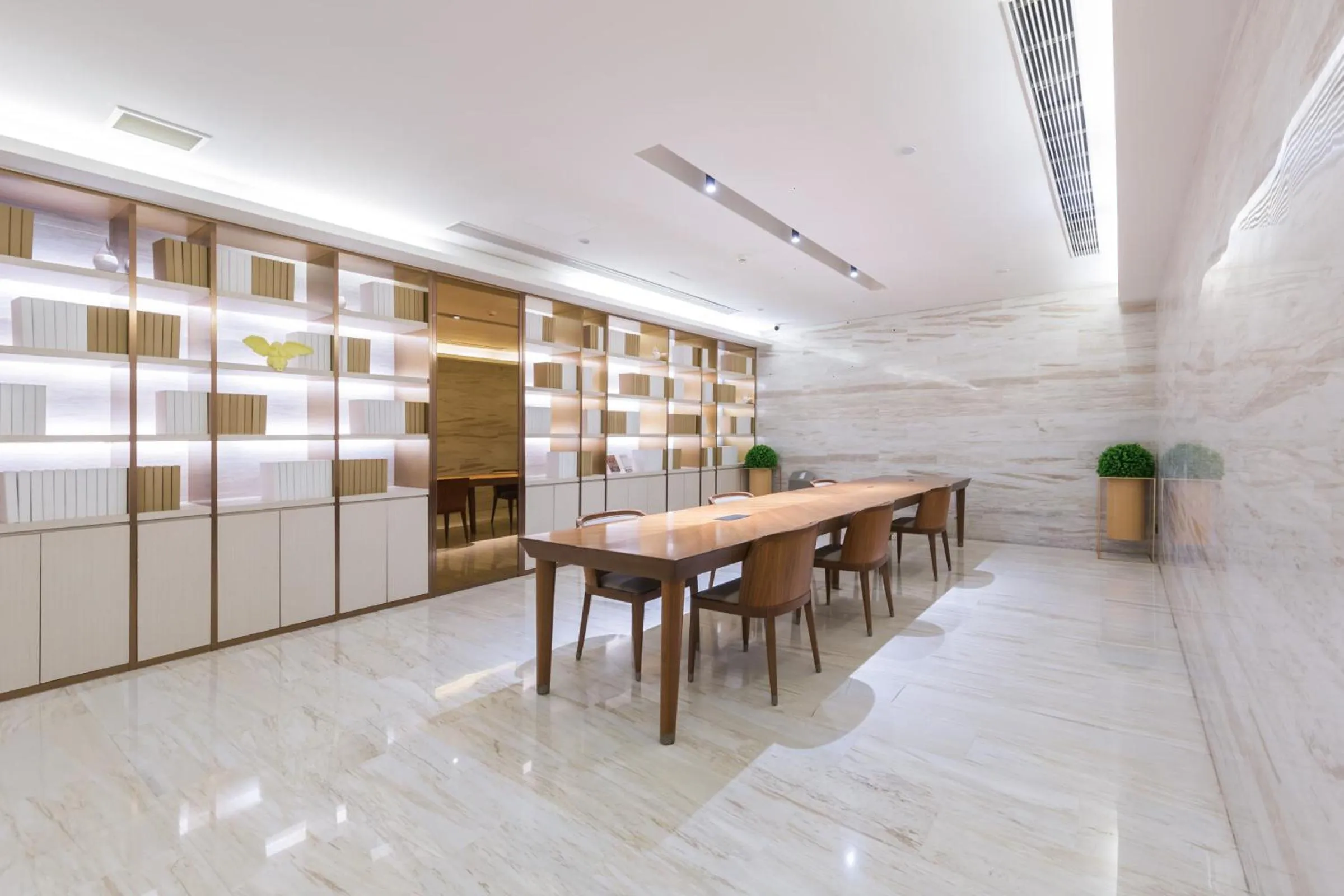 Communal lounge/ TV room in JI Hotel Beijing Nanluoguxiang Andingmen Subway Station