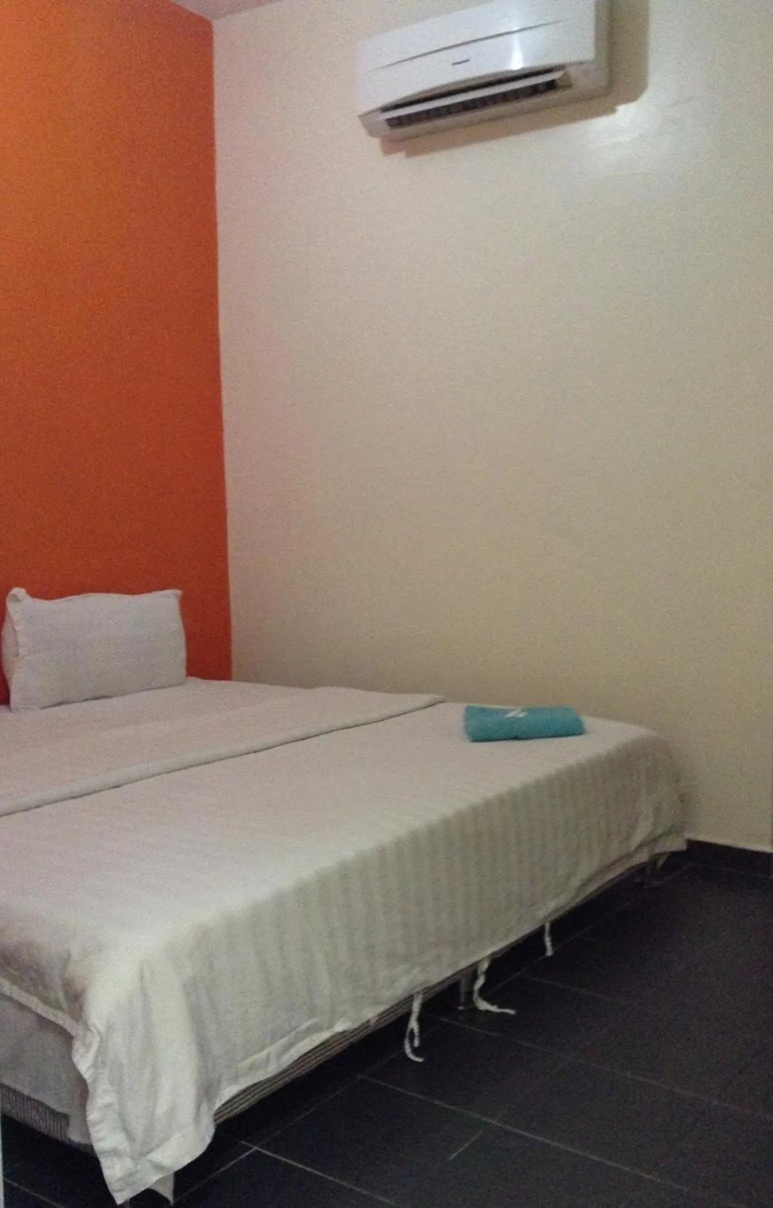 Bed in Cenang Rest House