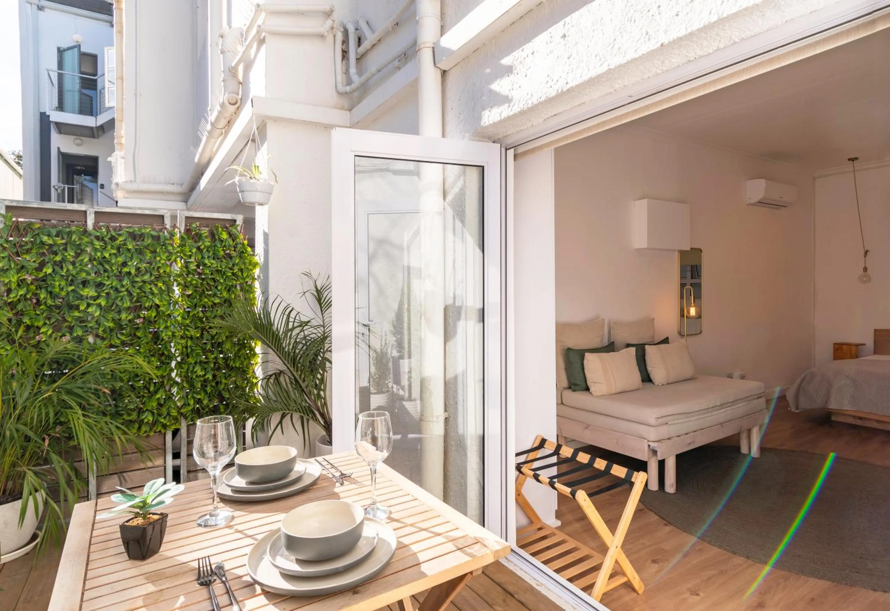 Patio in 107 Dorpstraat Boutique Hotel