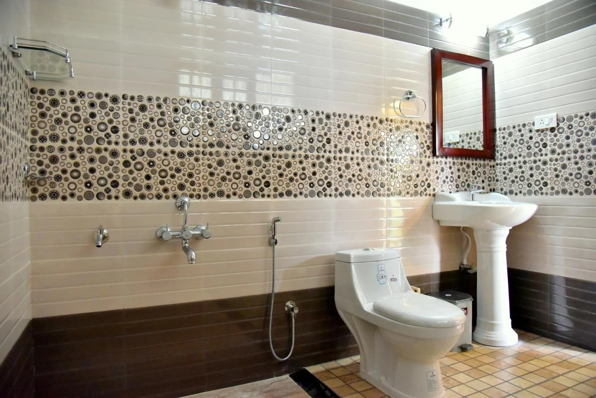 Bathroom in Jungle Palace Homestay